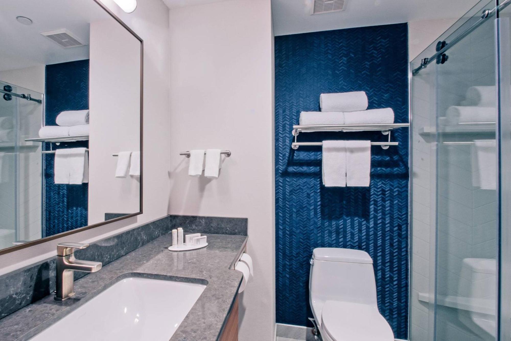 Hotel Fairfield By Marriott Laguardia Airport/astoria 3*