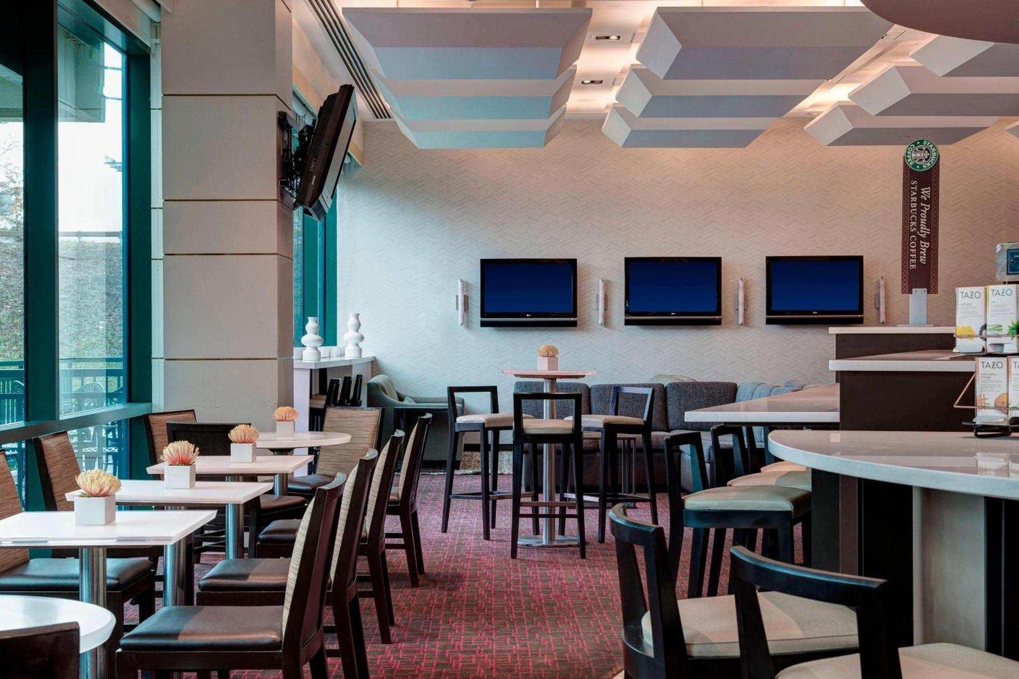 Hotel Courtyard By Marriott Jfk Airport
