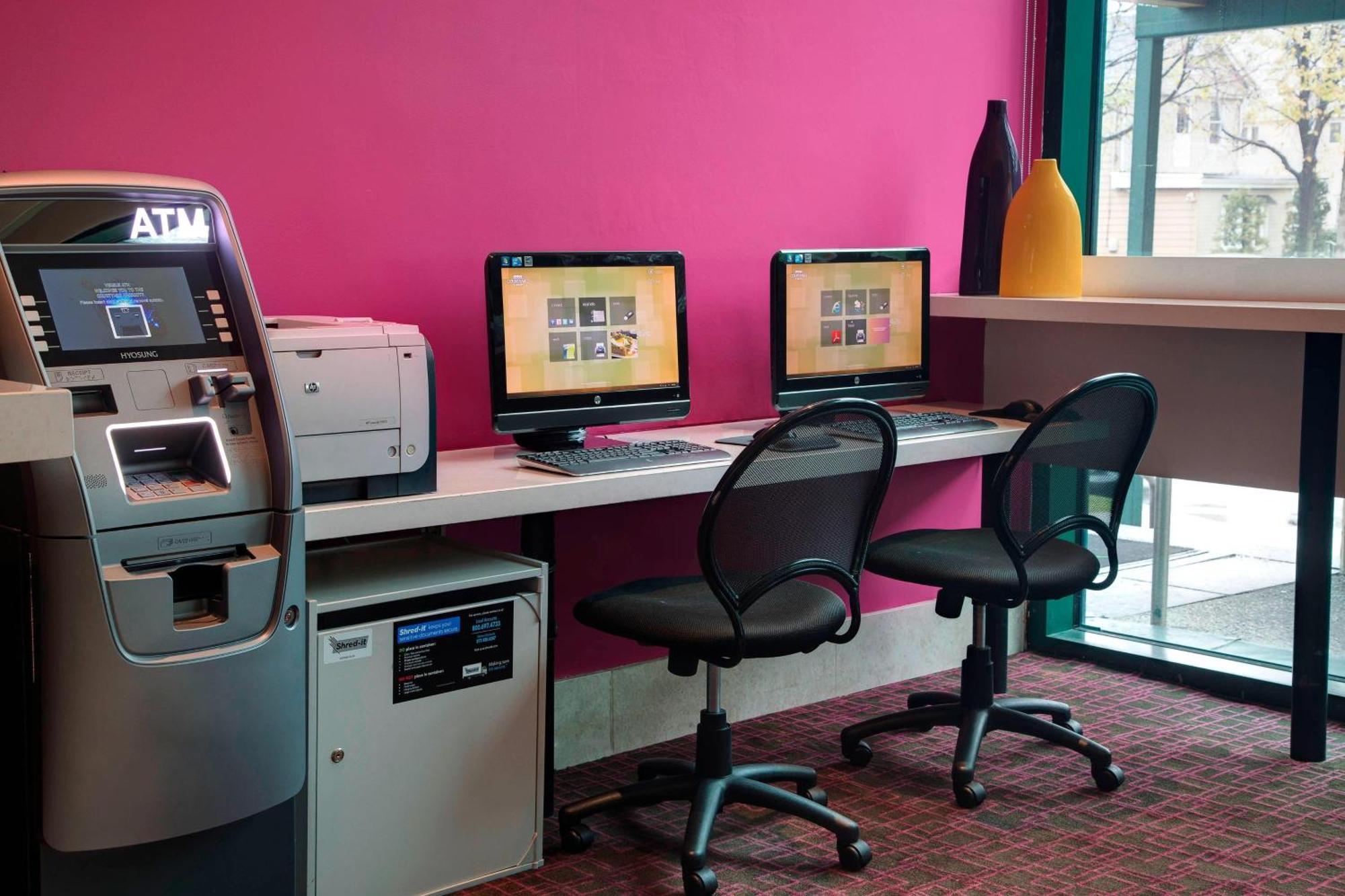 Courtyard By Marriott Jfk Airport Hotel 3*