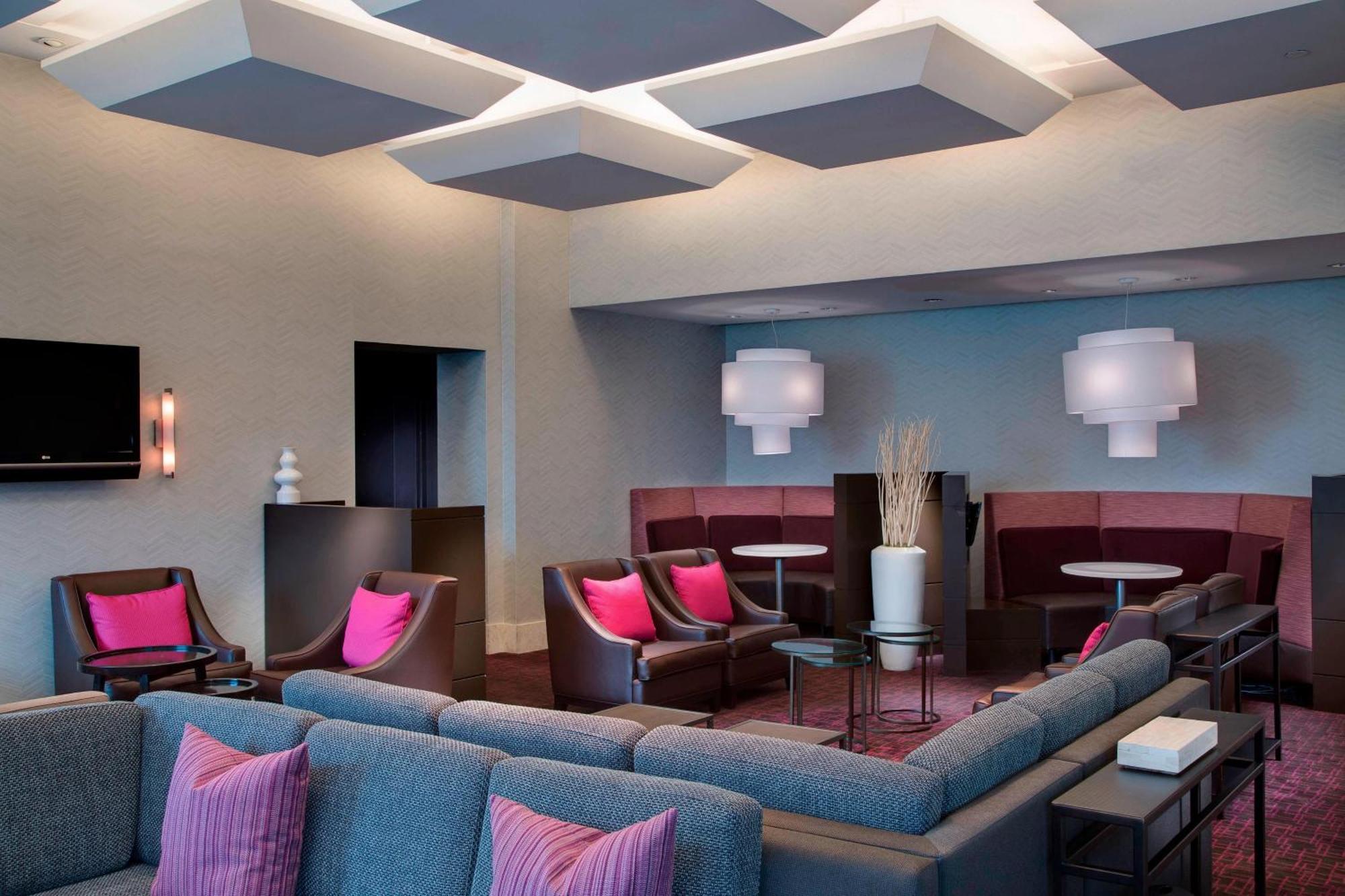 Courtyard By Marriott Jfk Airport Hotel