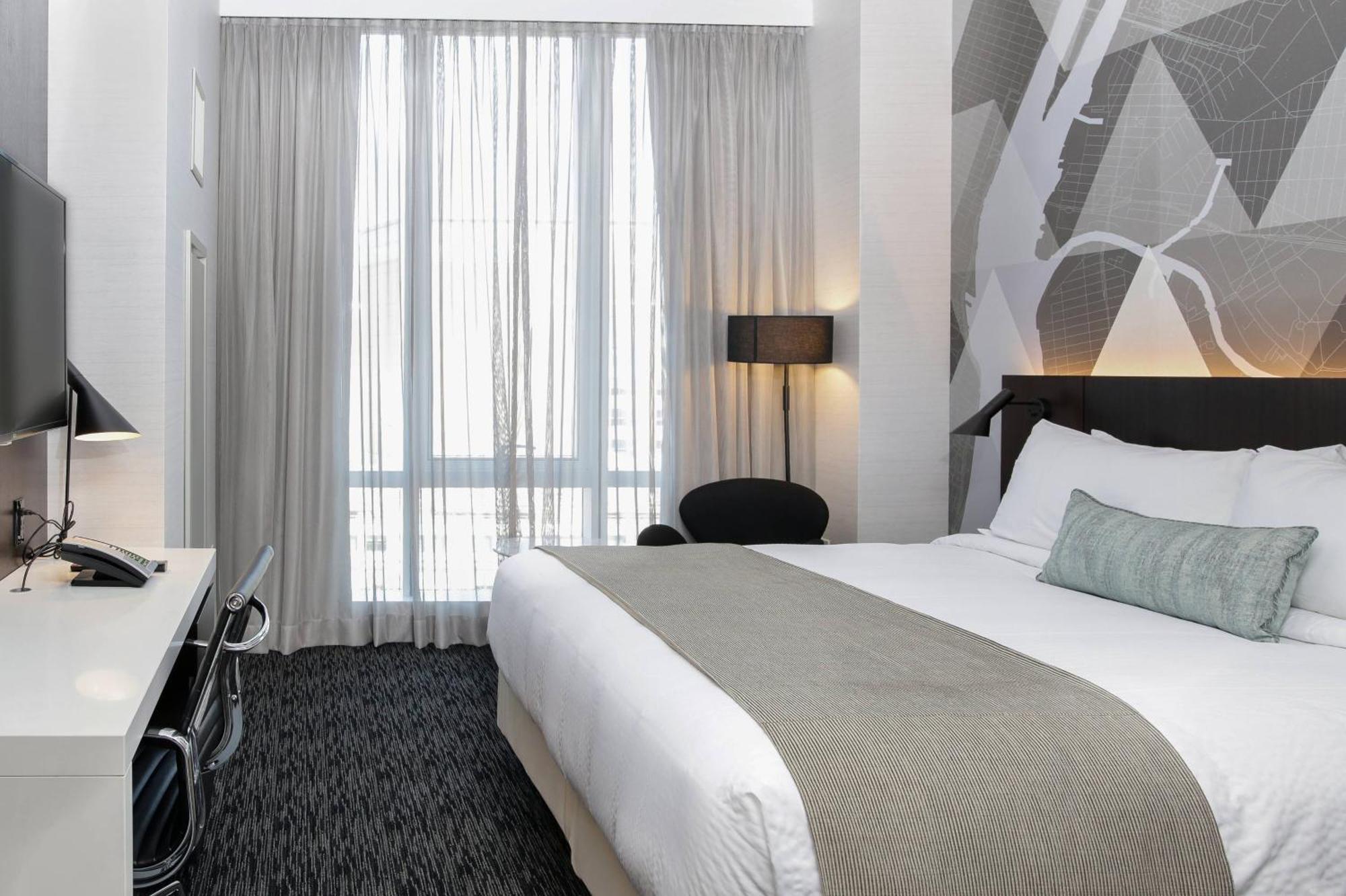 Hotel Courtyard By Marriott Long Island City/new York Manhattan View 3*