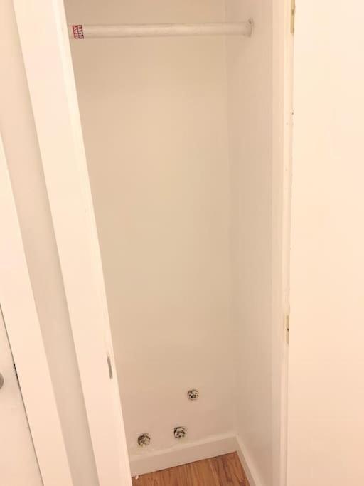 Apartment Private With Shower On Union Square Side 1 *