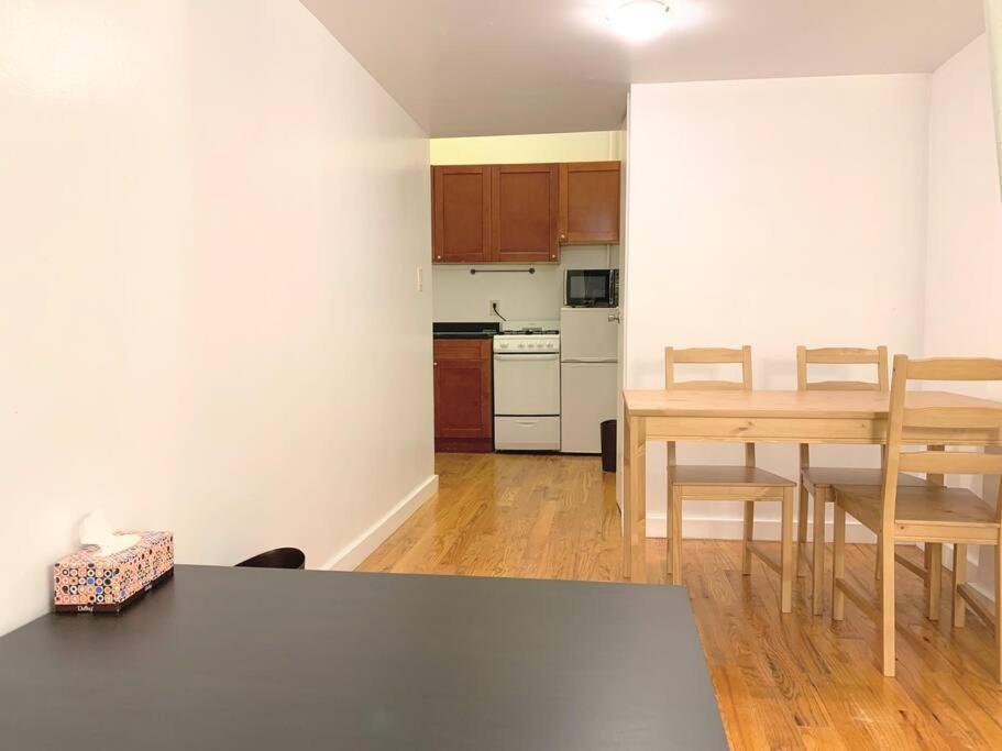 Private With Shower On Union Square Side 1 * New York
