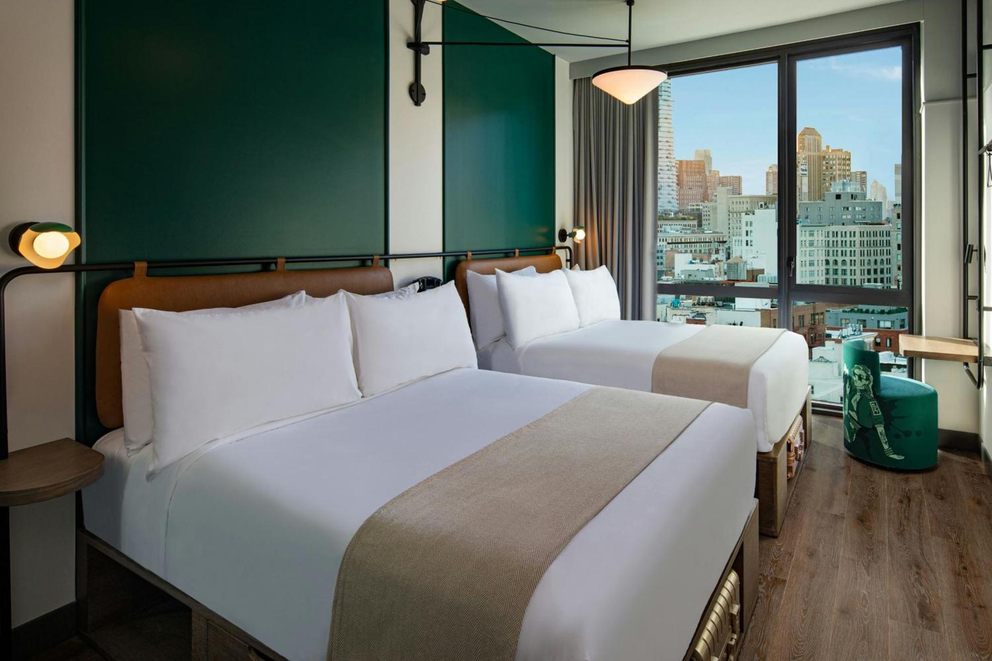 Hotel Moxy Nyc Lower East Side 4*