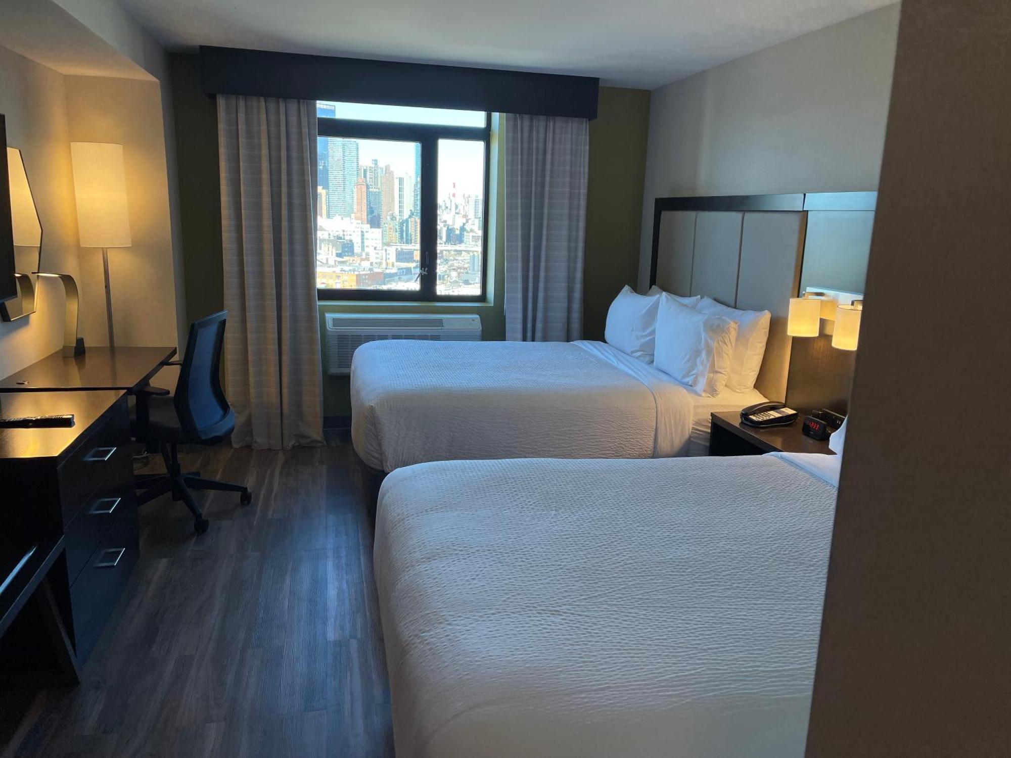 Express Long Island E - By Ihg Hotel