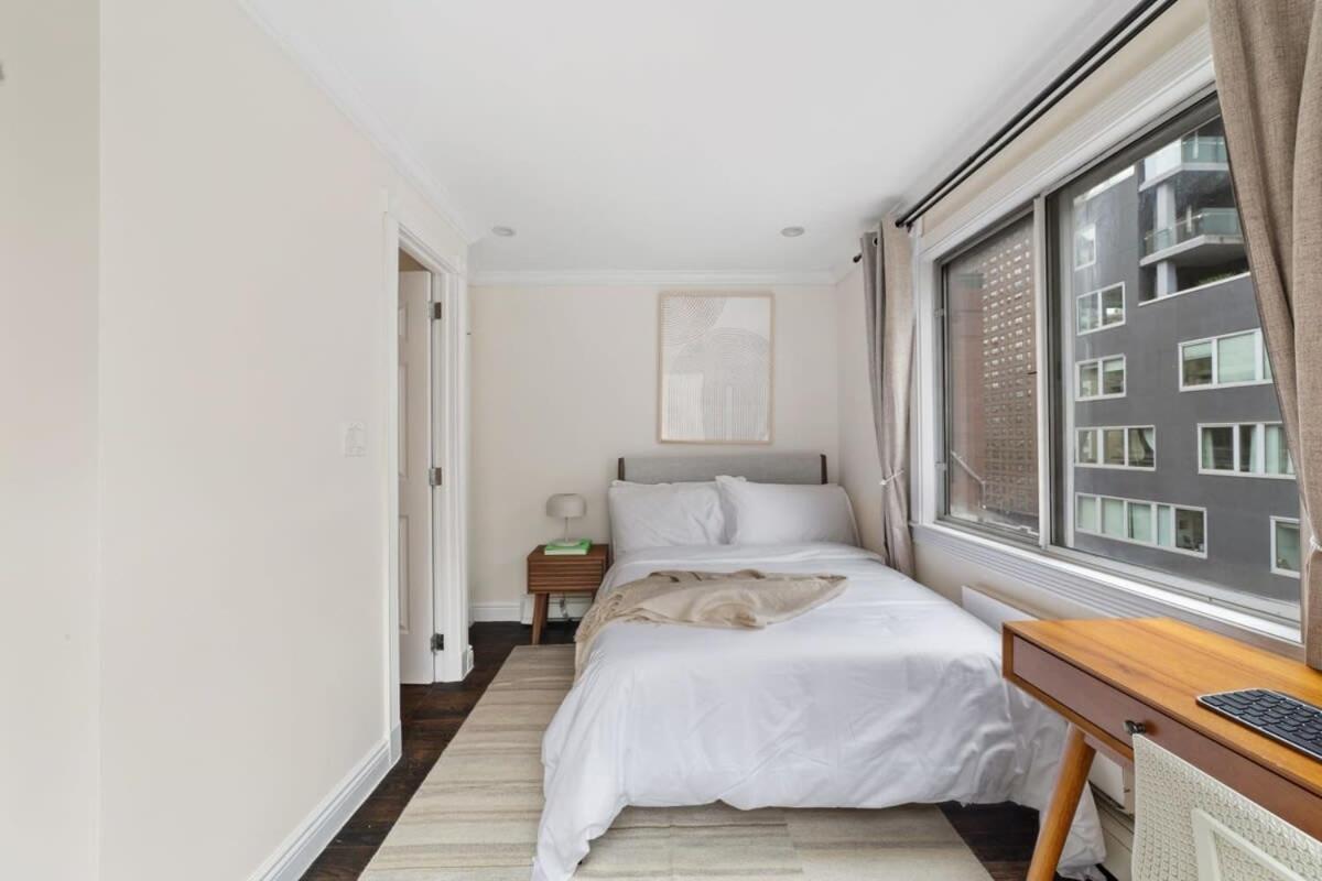 Apartment Chelsea Vista Ii By Rove Travel 2br Ph With Rooftop *