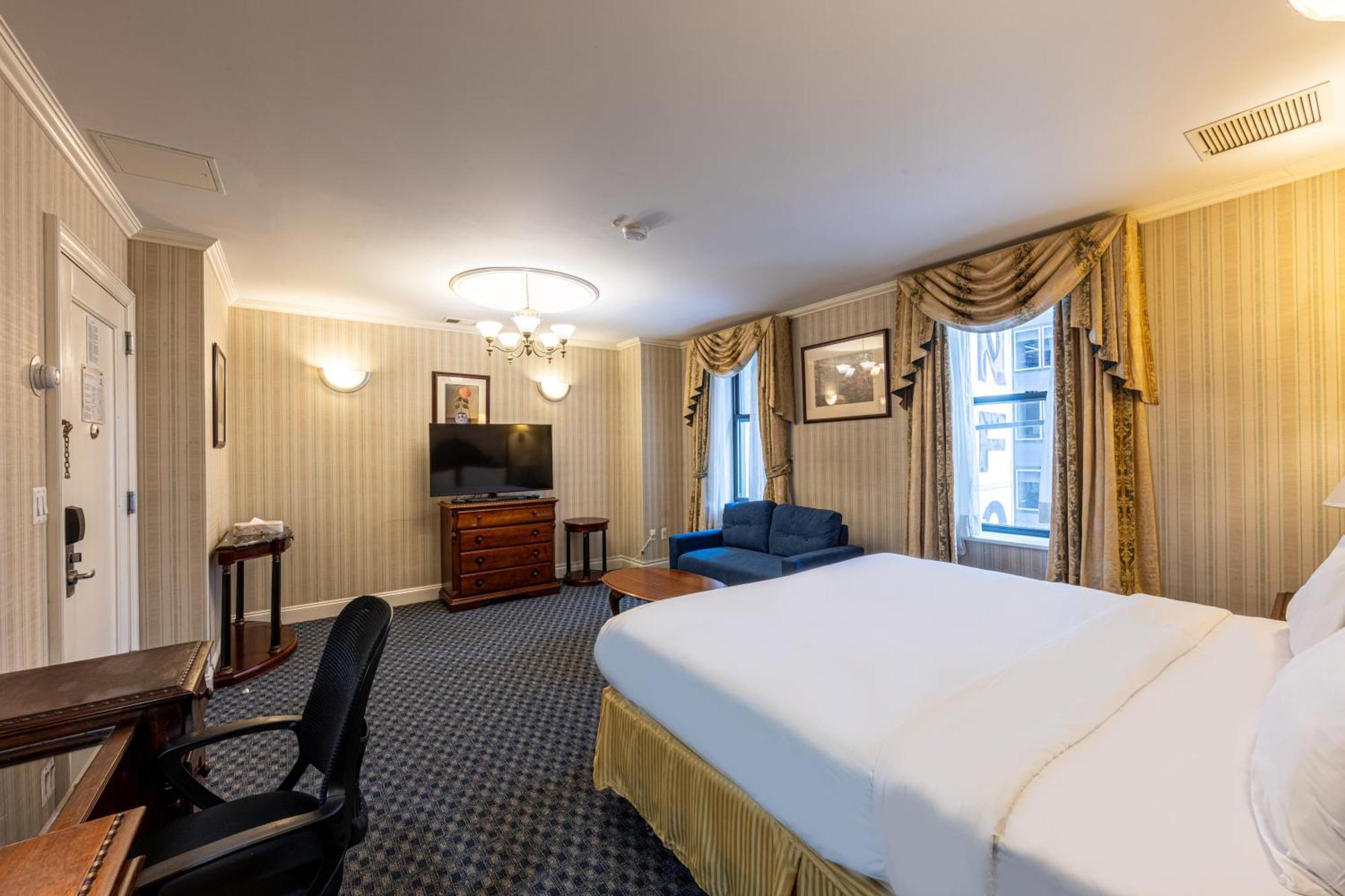 Stanford Nyc 3*