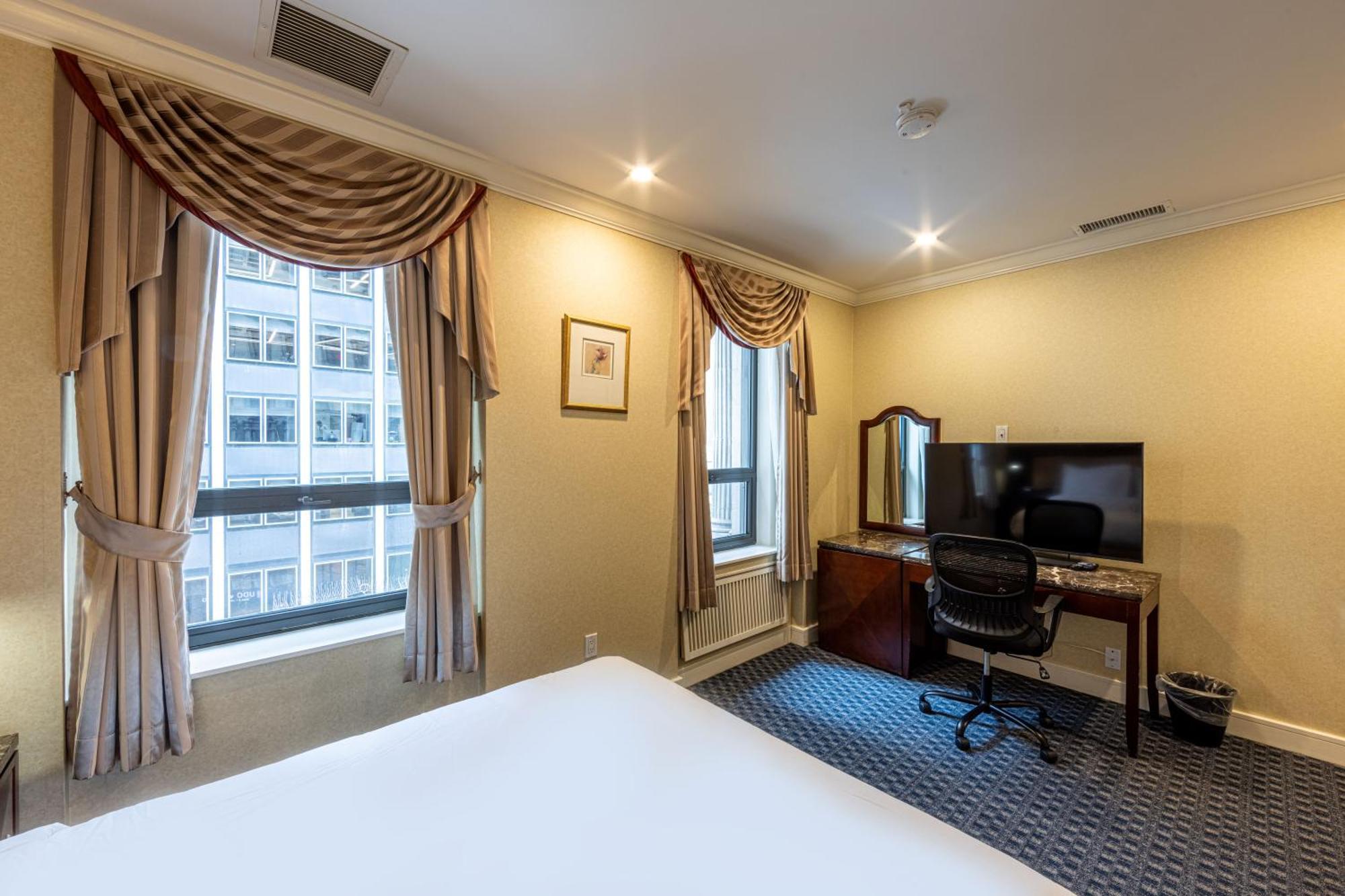 Stanford Nyc 3*