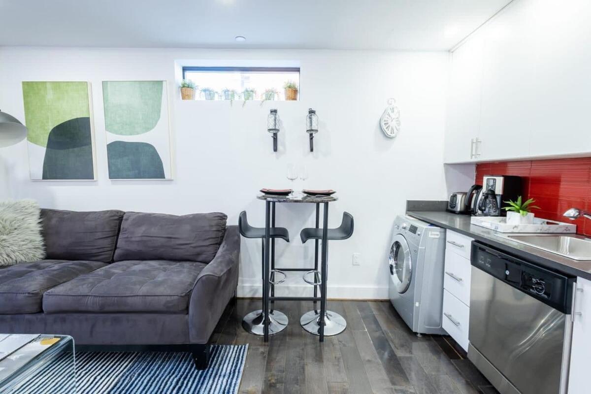 809-5b Luxury With A Private Balcony