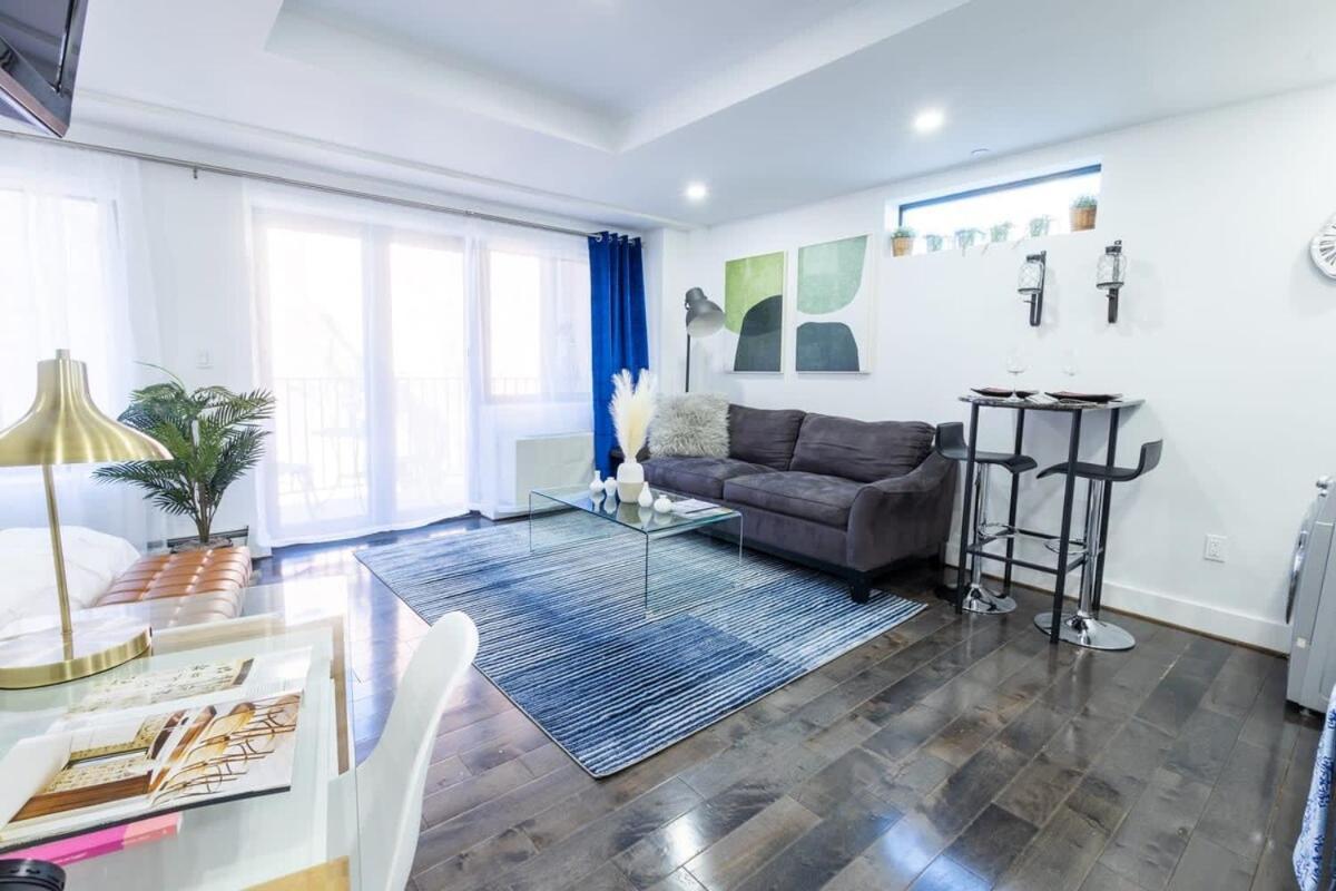 Apartment 809-5b Luxury With A Private Balcony New York