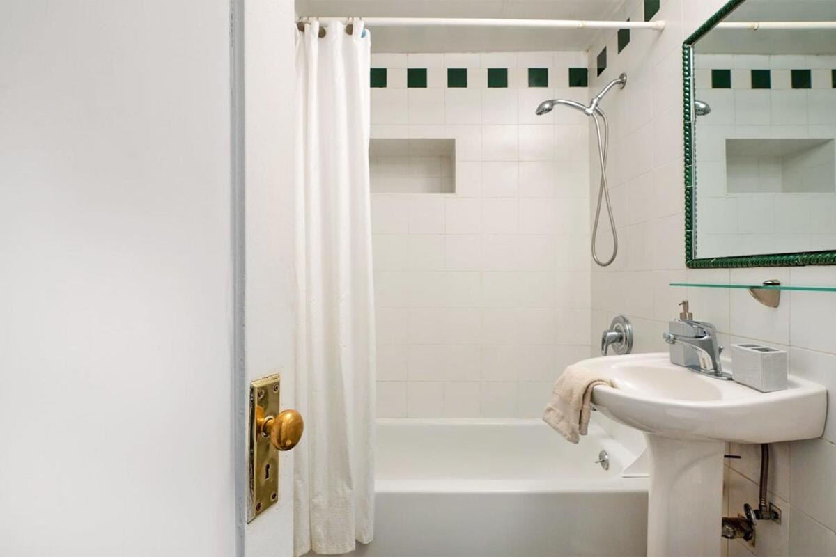 61-2a Large 1br In Upper East Side Nova York
