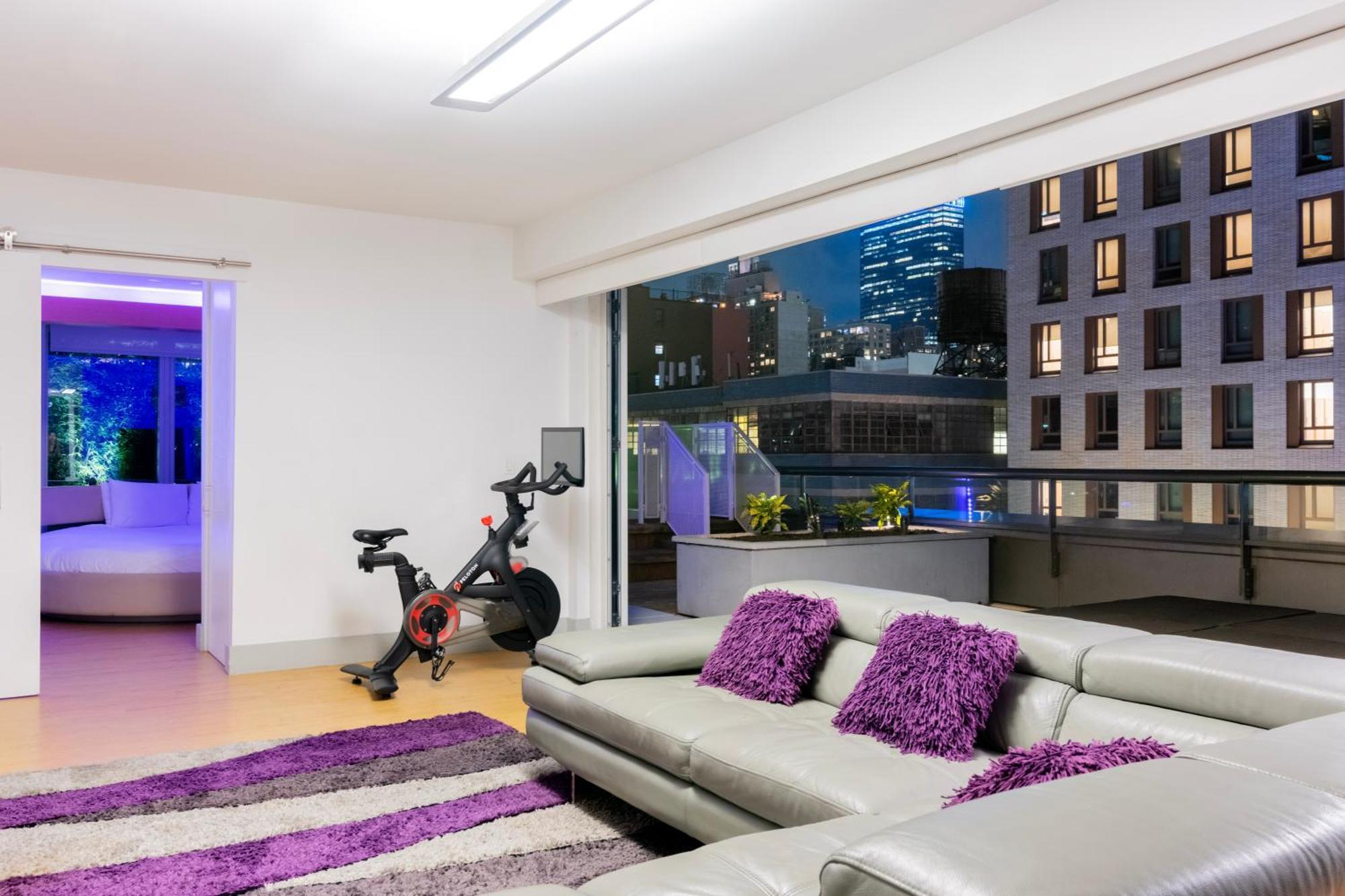Yotel Times Square Hotel 4*