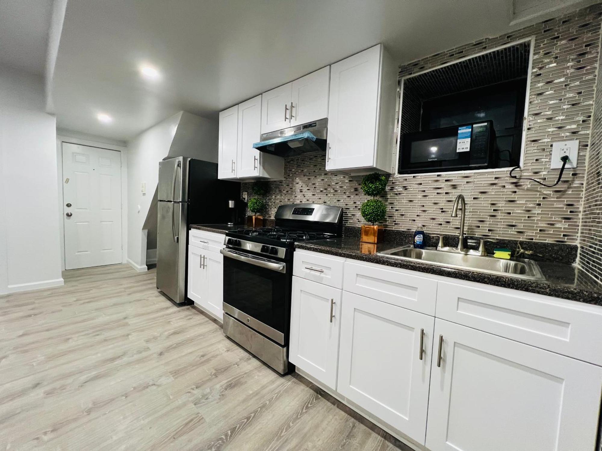 Metro Oasis Apartment