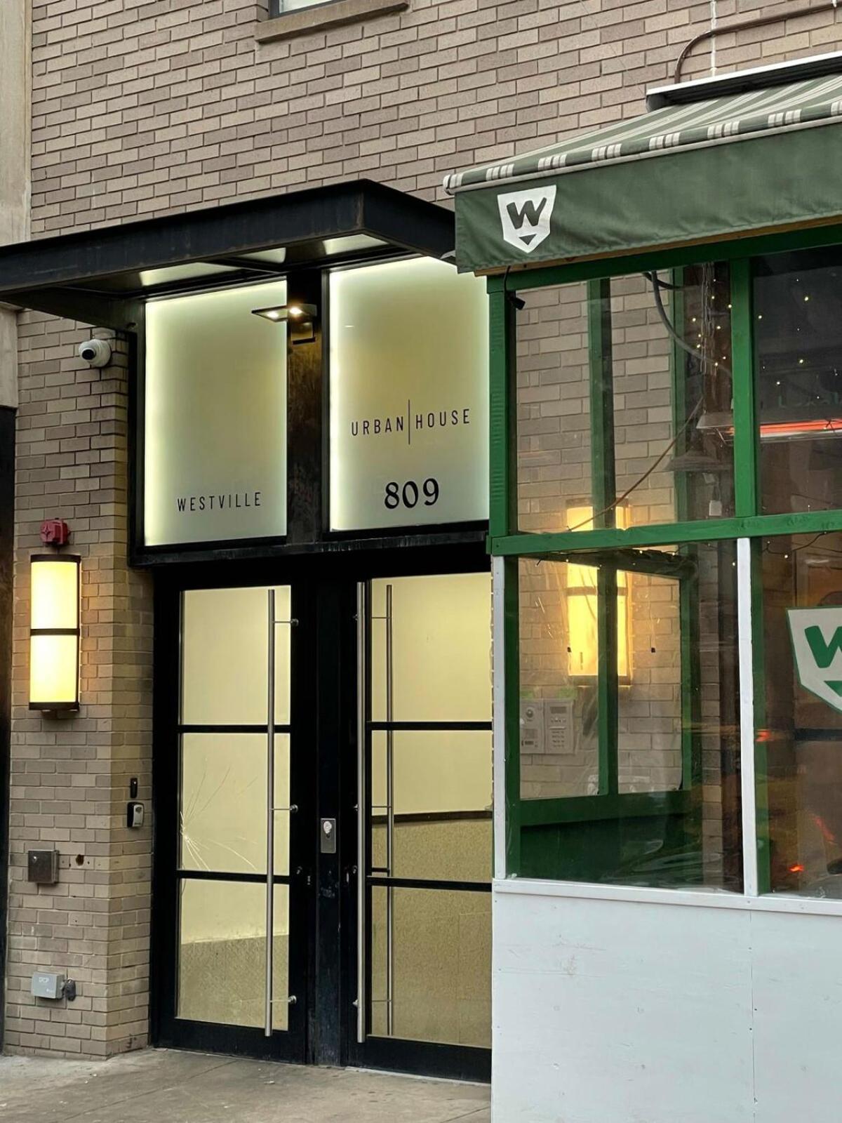 809-2a Gorgeous 1br New W D Modern Location