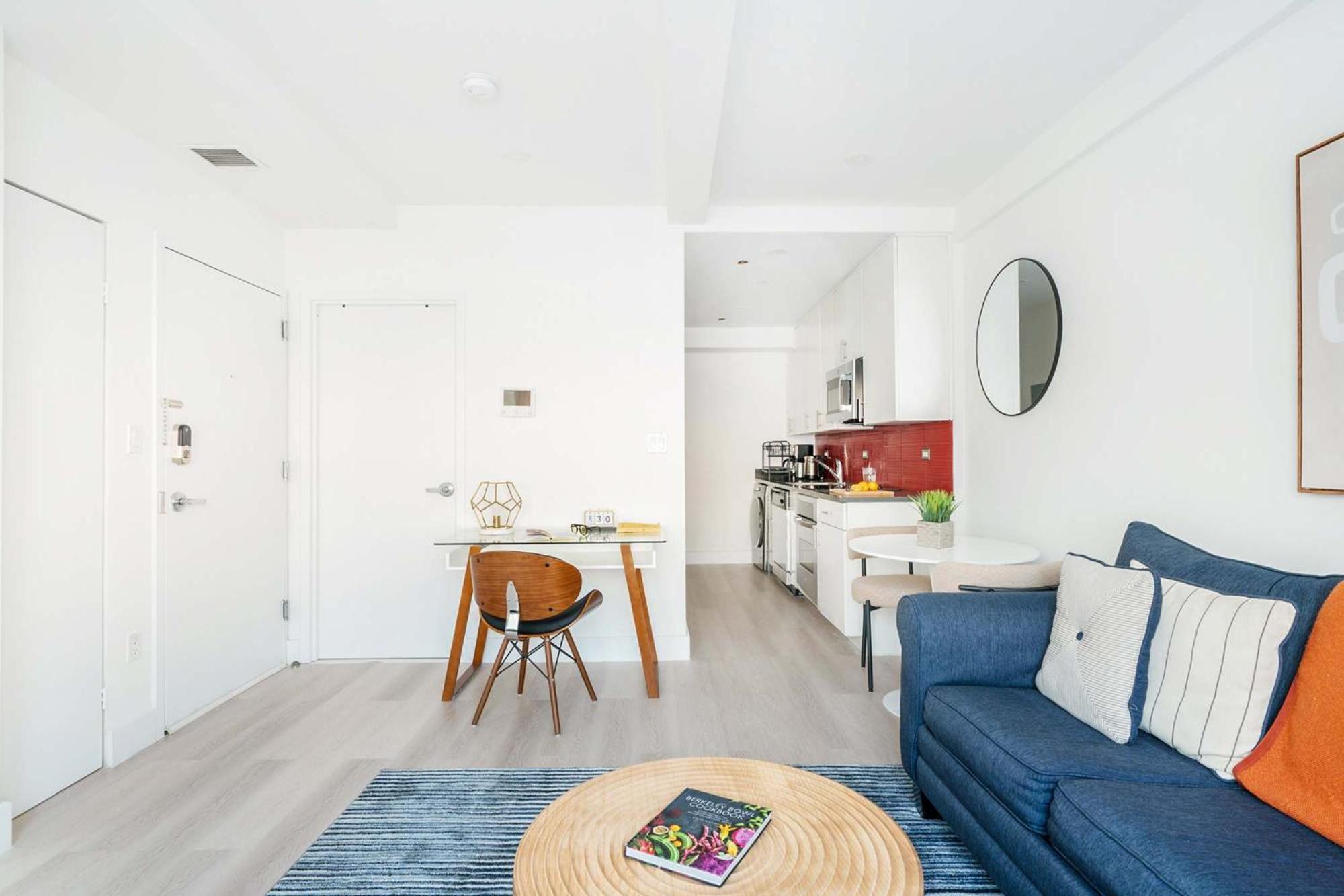 Apartment 809-2a Gorgeous 1br New W D Modern Location New York