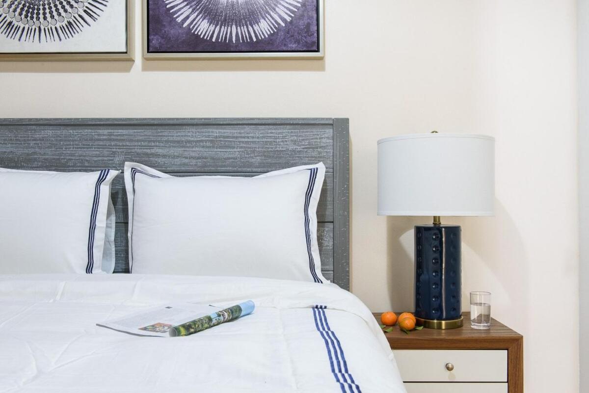 428-4r Prime Midtown Large 2 Bedroom Newly Furnished New York