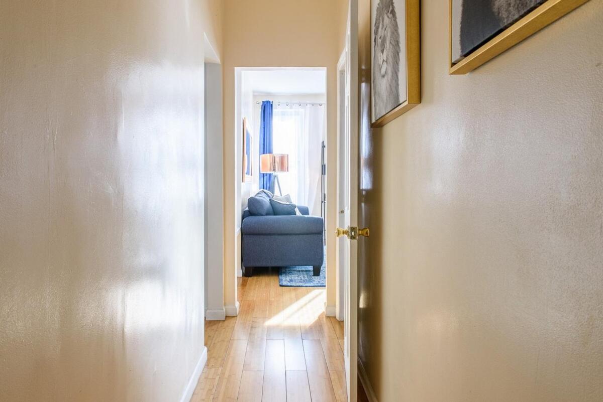 428-4r Prime Midtown Large 2 Bedroom Newly Furnished Apartment