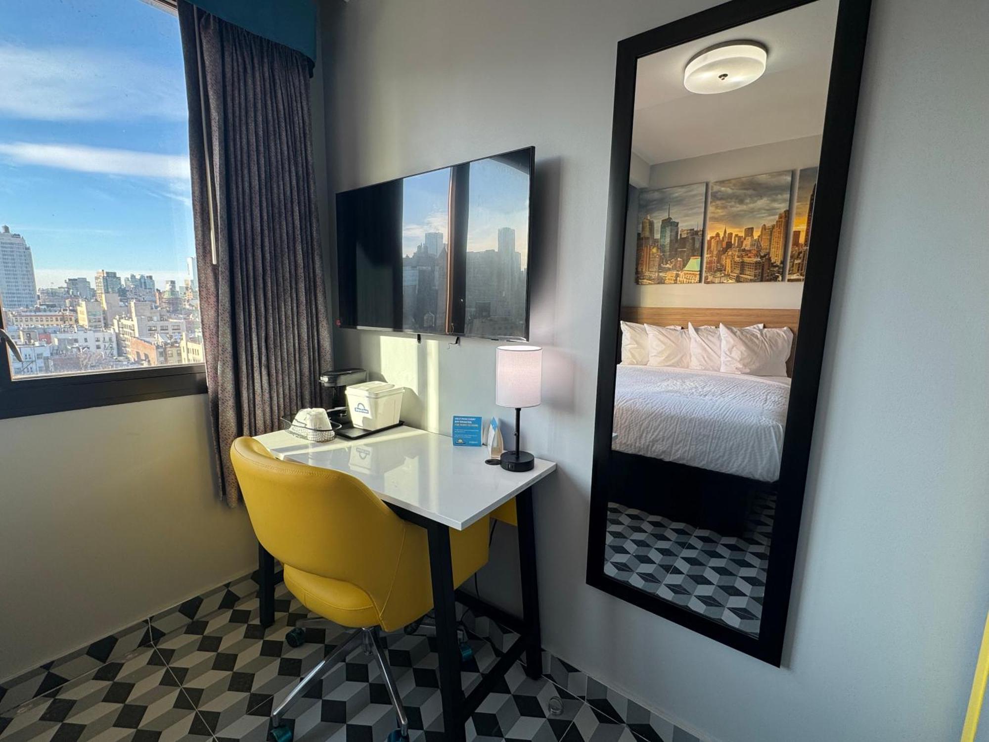 Days By Wyndham Chinatown Hotel