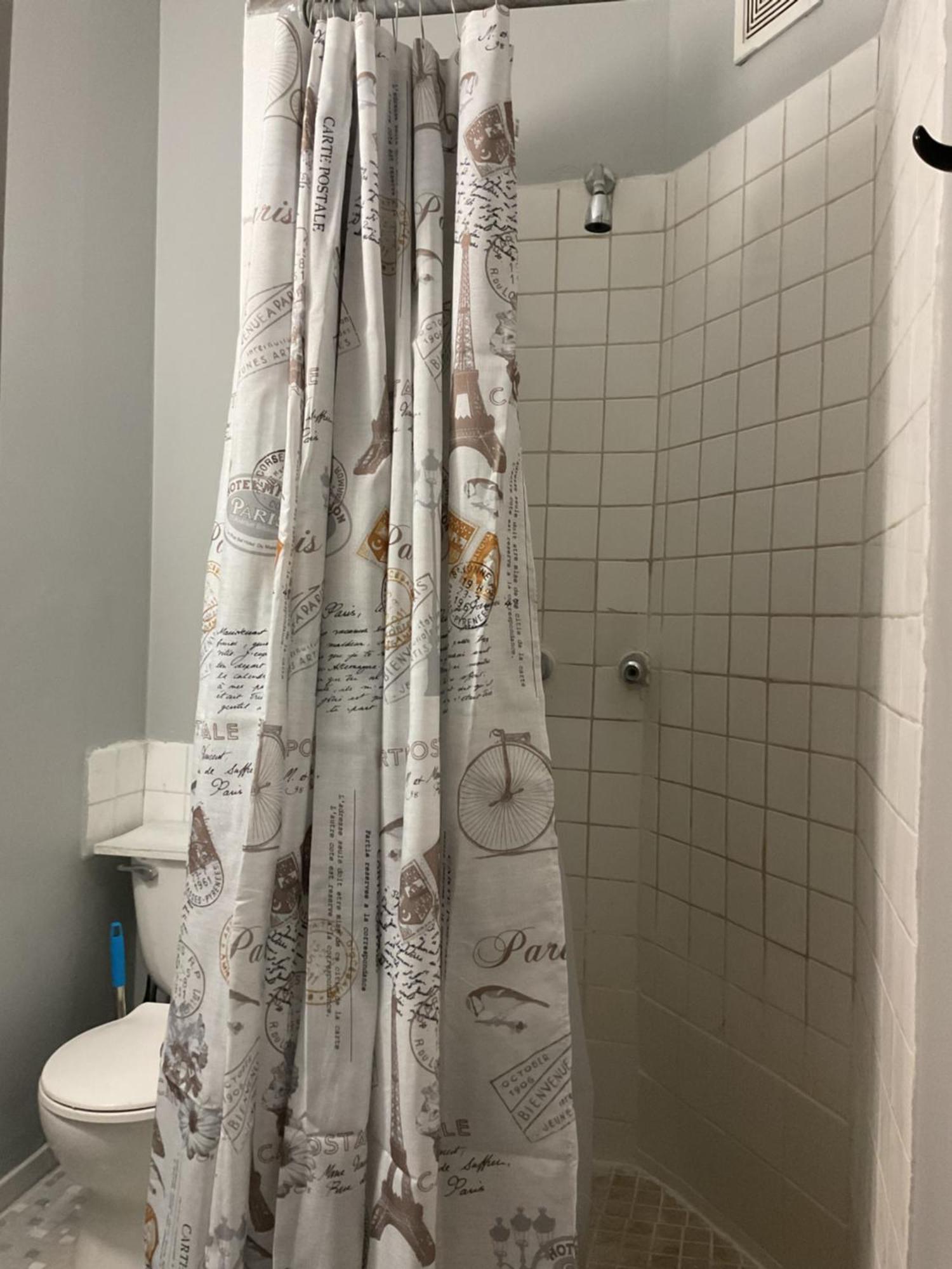 Macaw Hostel