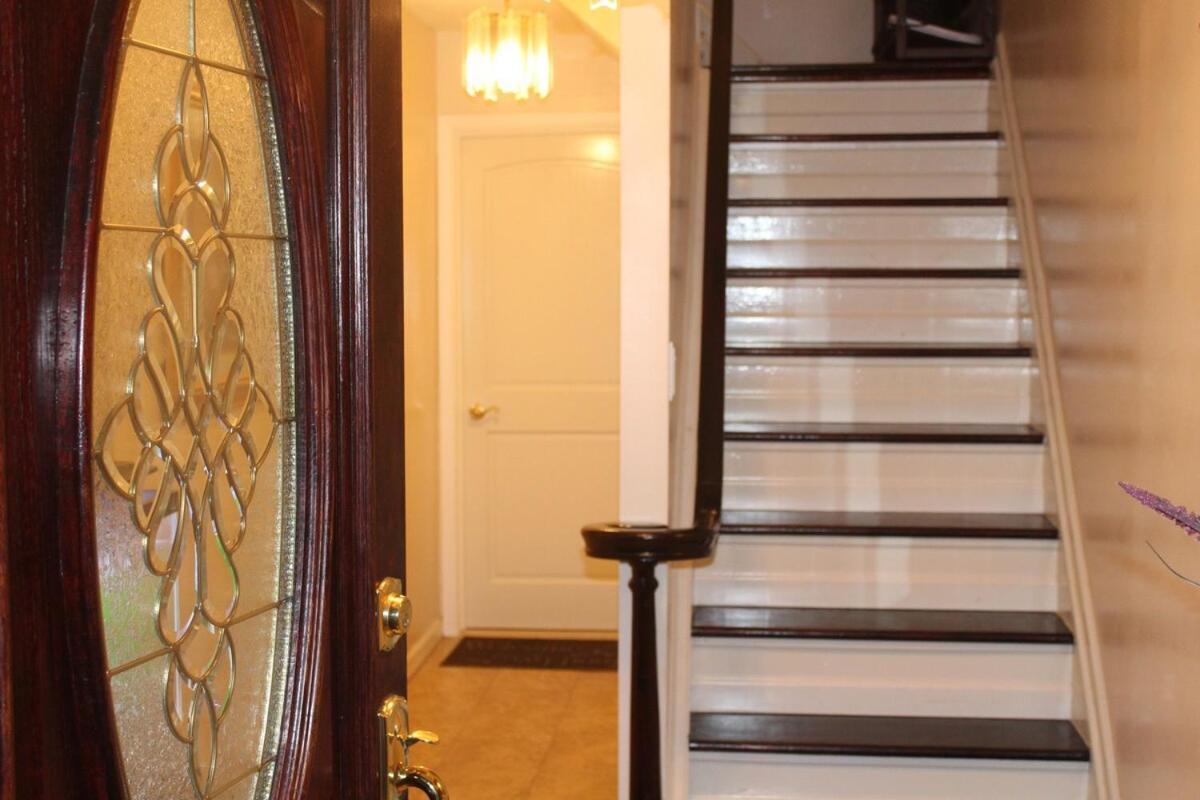 Spacious Comfy In Cozy Classy Duplex Guest house 2*