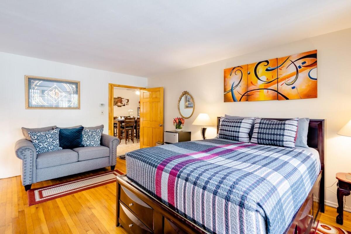 Spacious Comfy In Cozy Classy Duplex Guest house