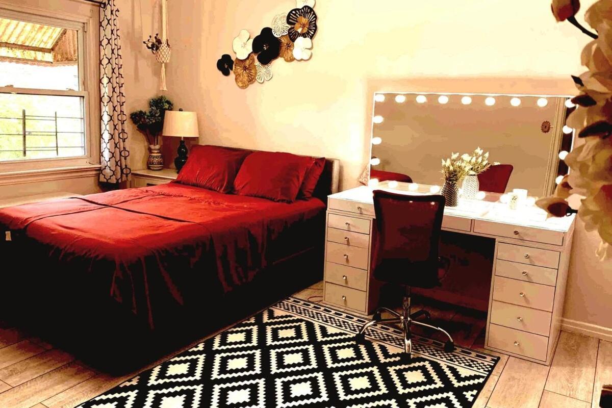 Cheerful 2 Bed In Heart Of Queens Hospedagem domiciliar