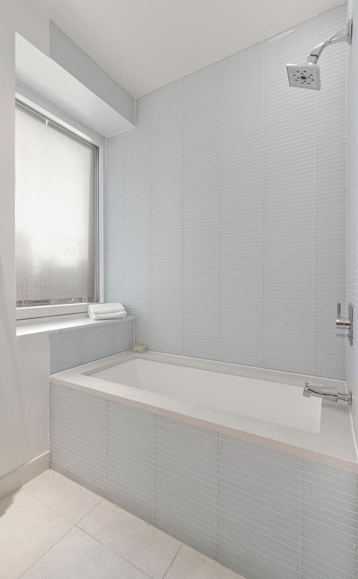Penthouse 5min To Of The Rock, Views, Ac New York