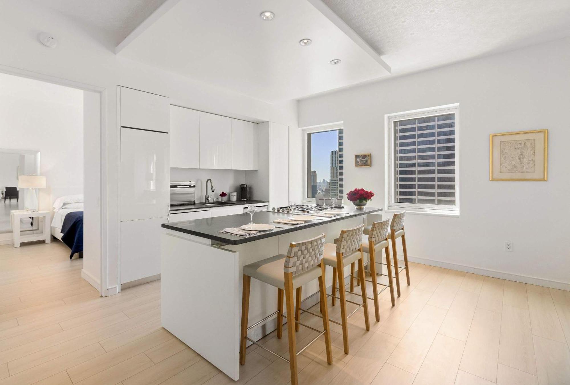 Penthouse 5min To Of The Rock, Views, Ac