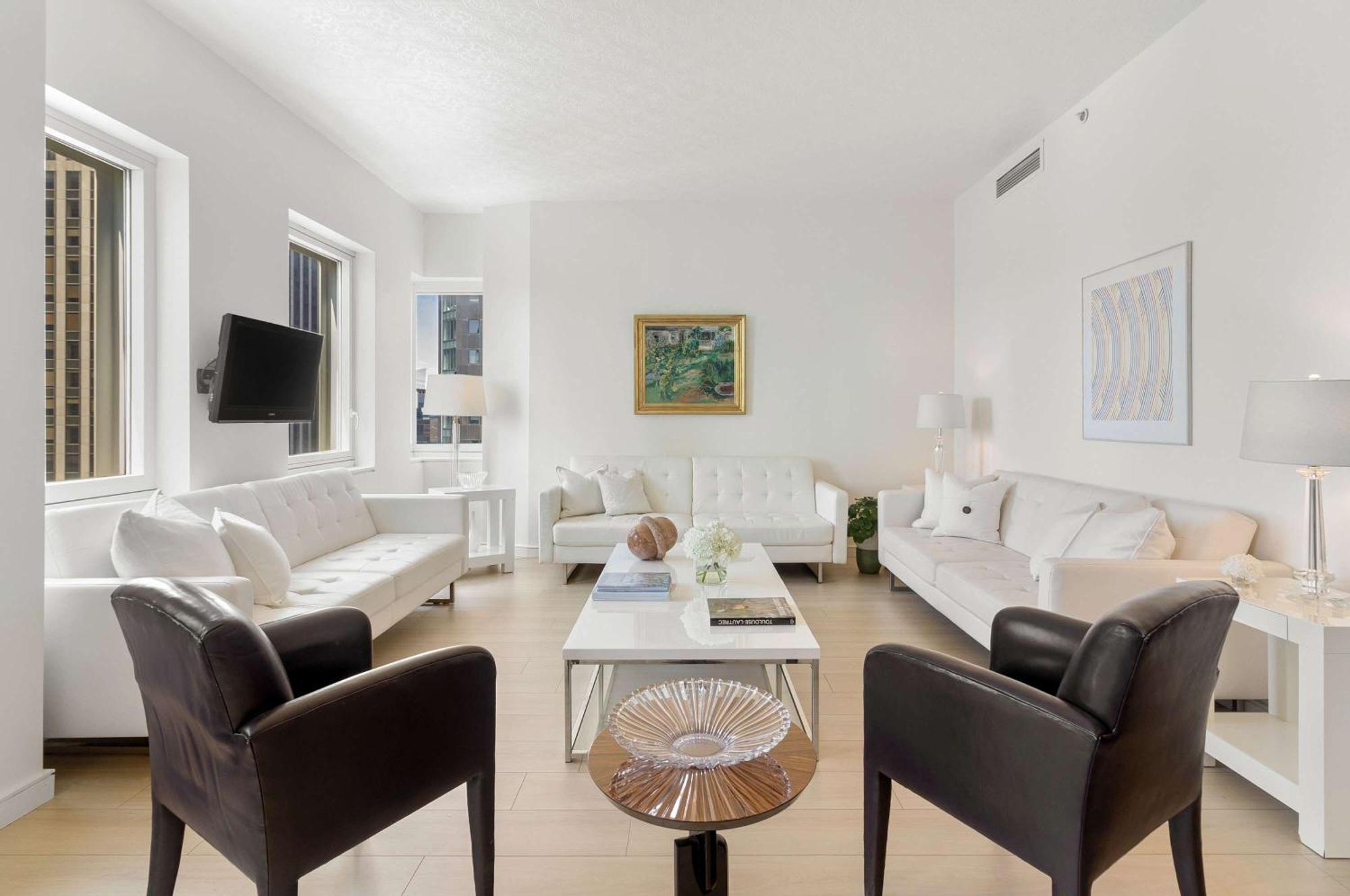 Apartment Penthouse 5min To Of The Rock, Views, Ac