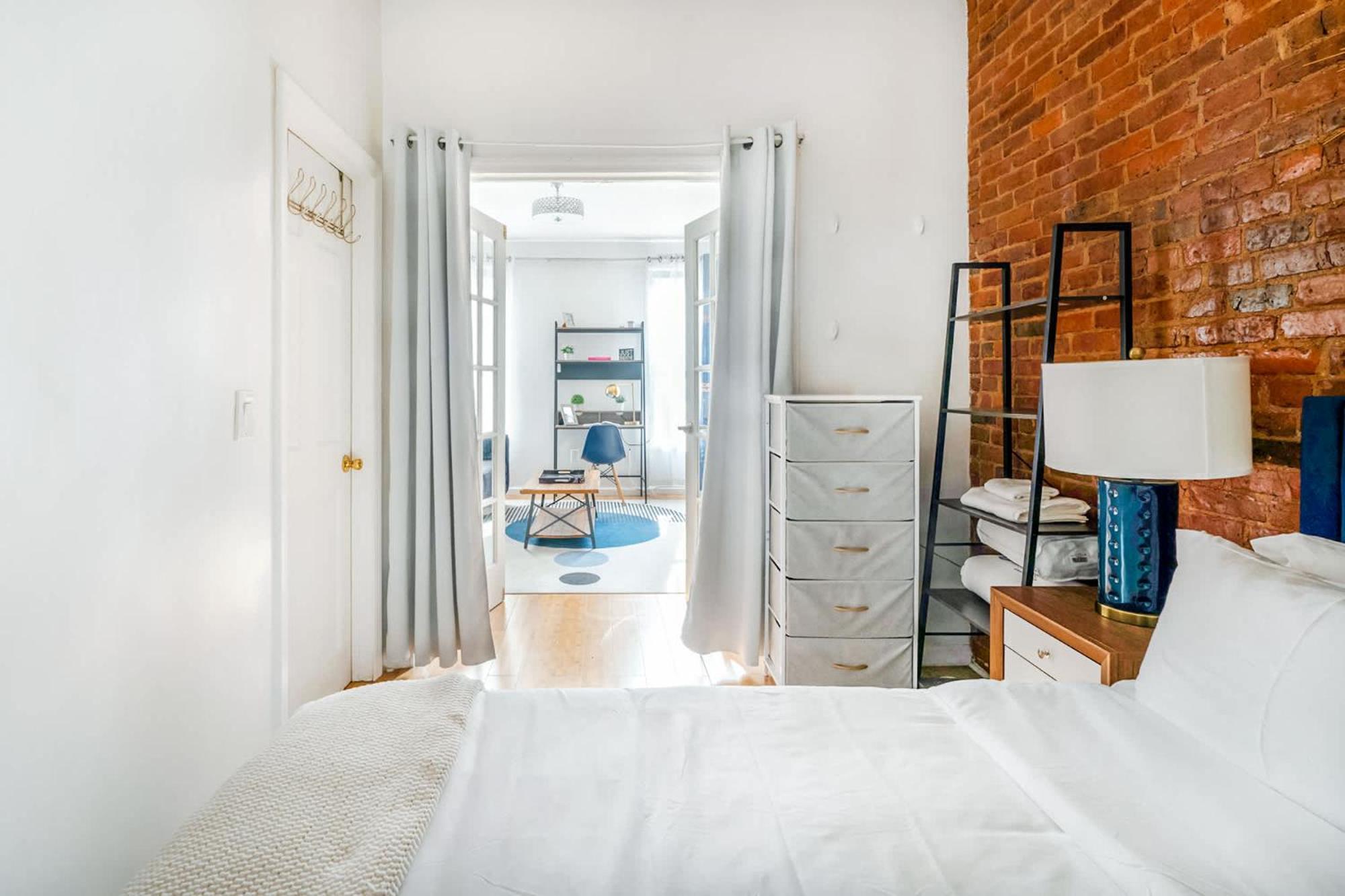 Apartment 454-4r New 2br Prime Midtown Value Sleeps 5 New York
