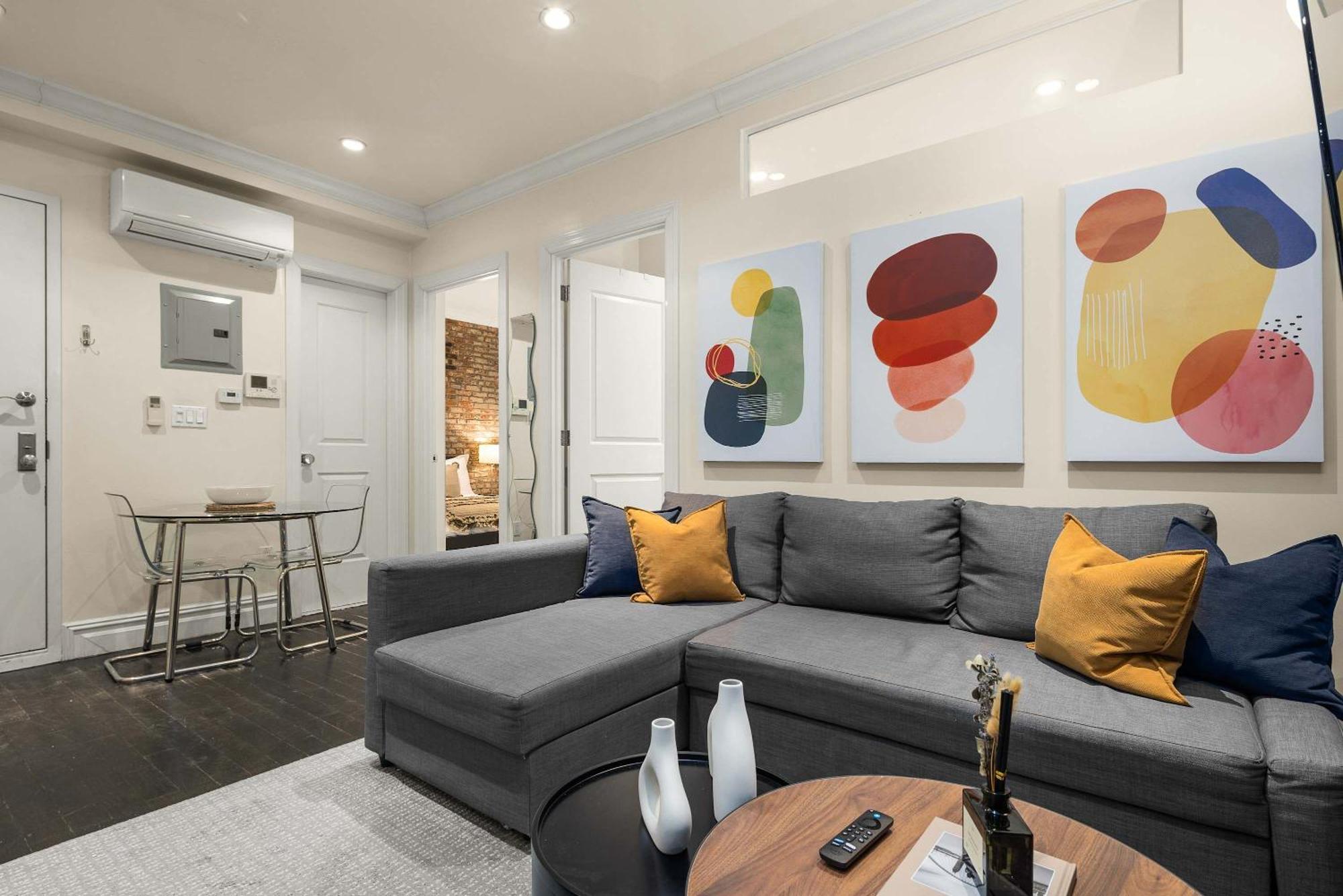 Elegant & Modern Apartment