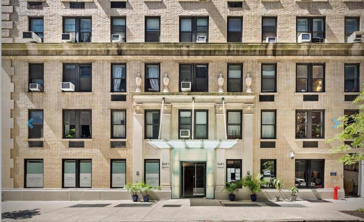 73-806 New 1br 1bth Uws Doorman Gym Nova York