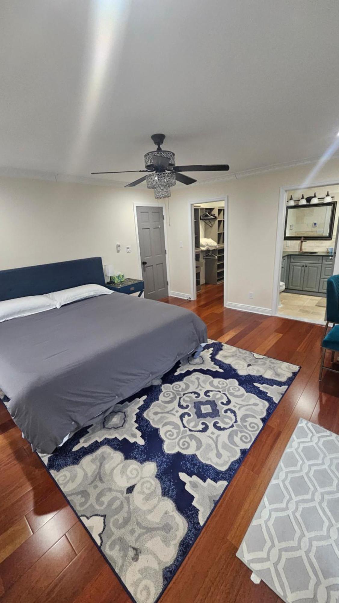 Luxury Hotel-style In Queens, Homestay New York