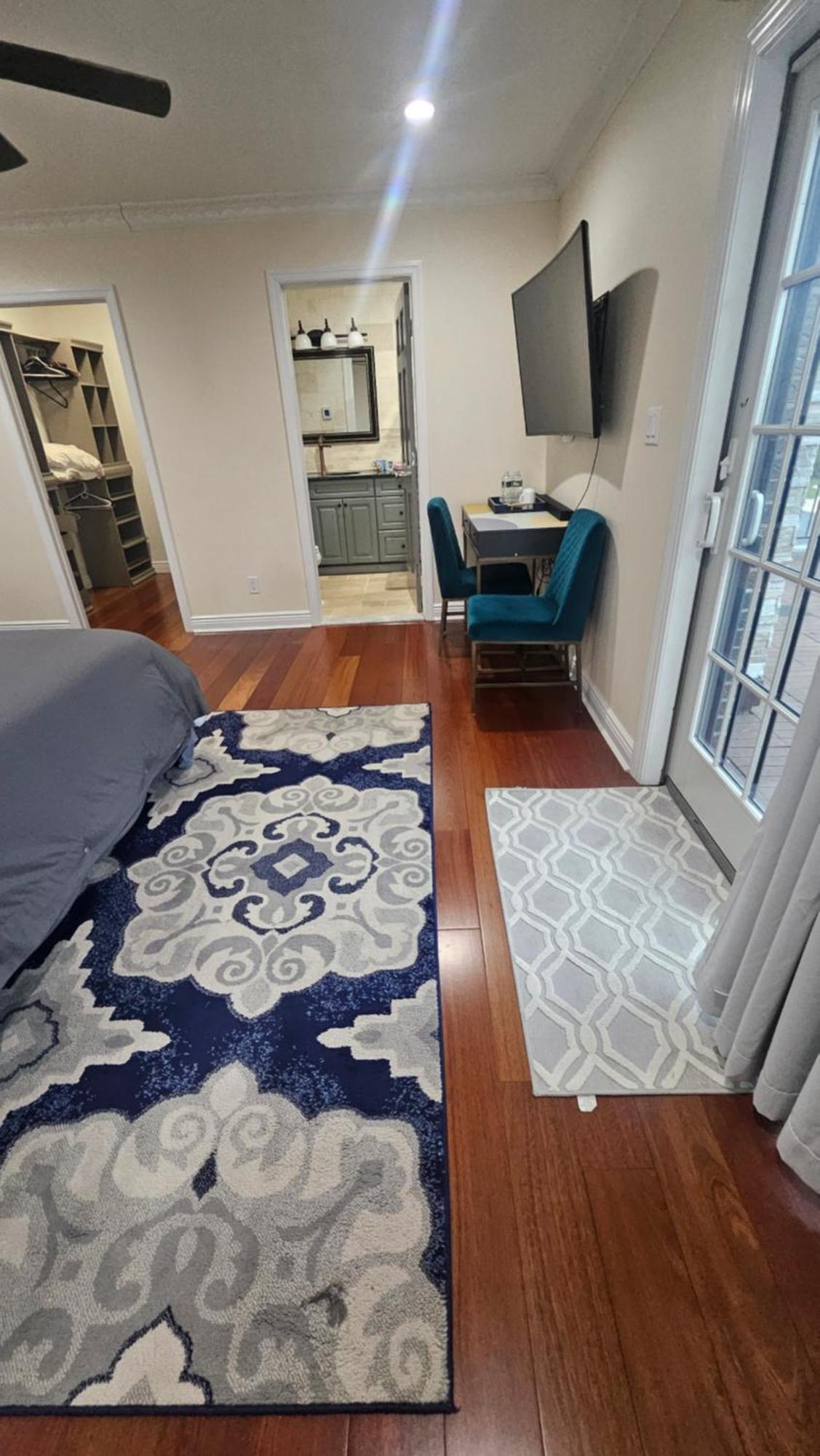 Luxury Hotel-style In Queens,