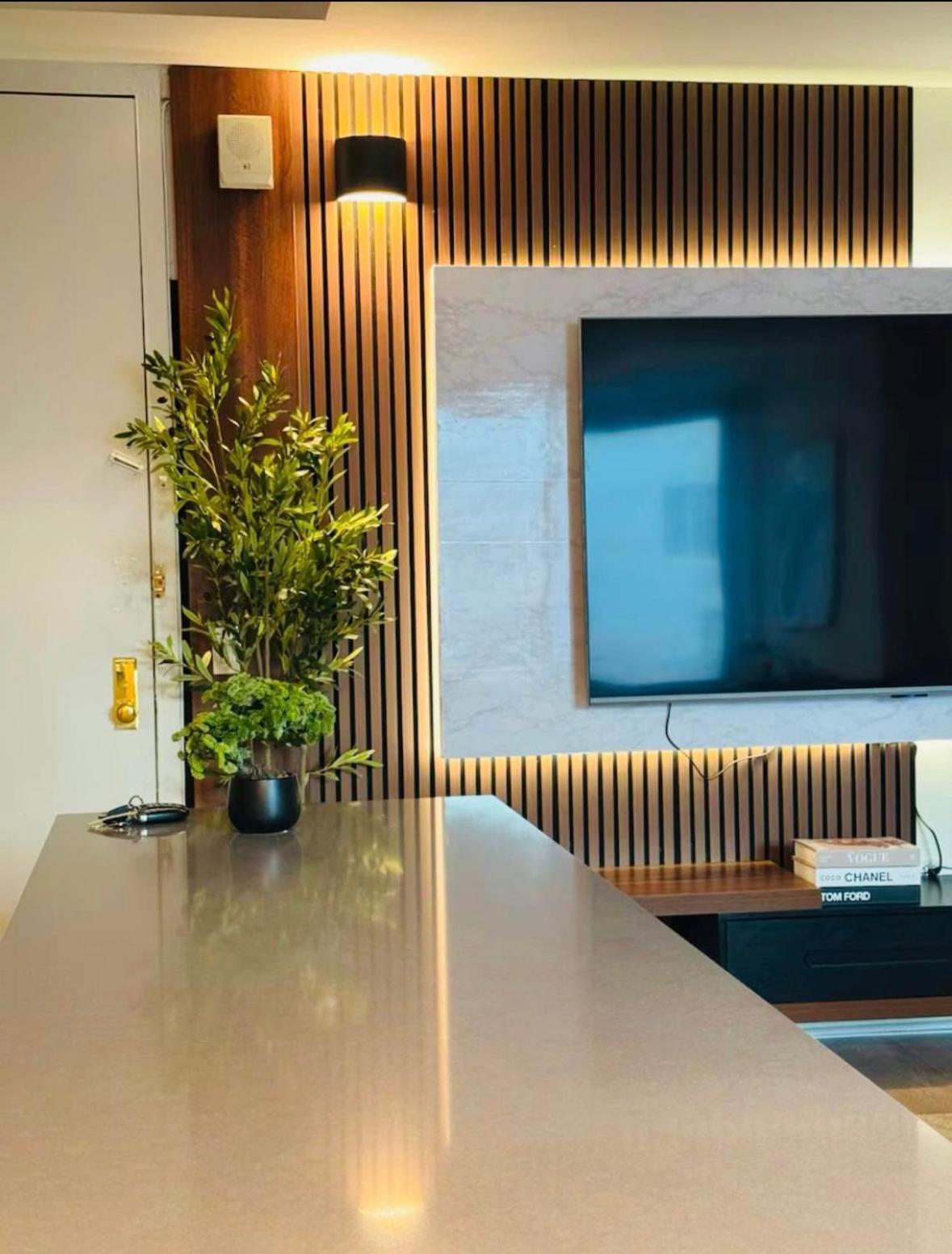 New Chic & Cozy 1bd Near East River, Minutes From Park Apartamento *