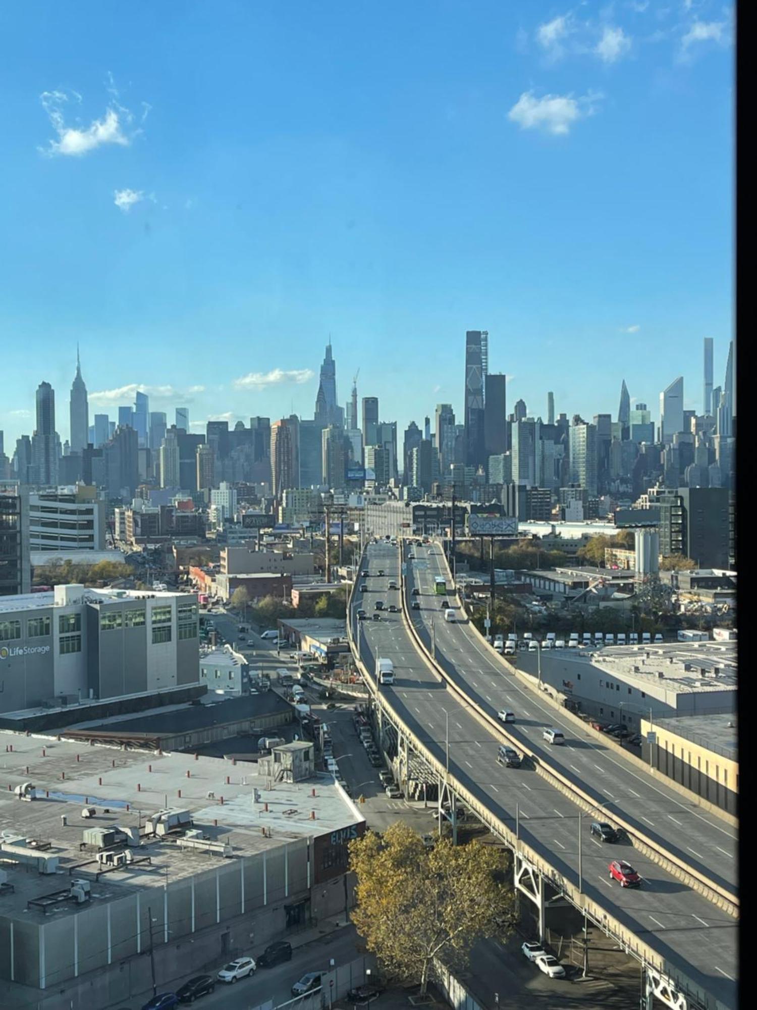 Express Long Island E - By Ihg New York