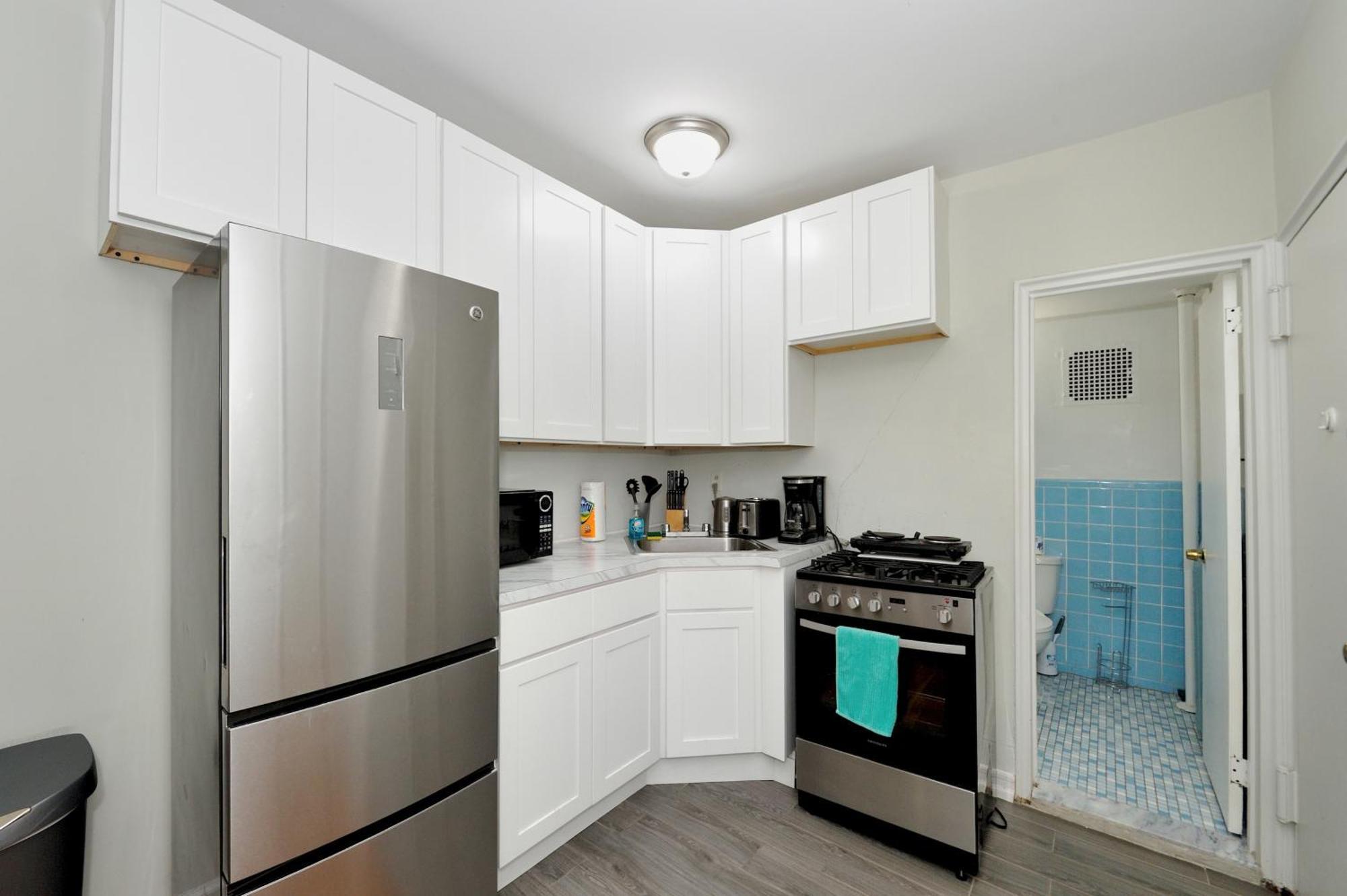 Apartment Charming Ues Walk To Subway Park