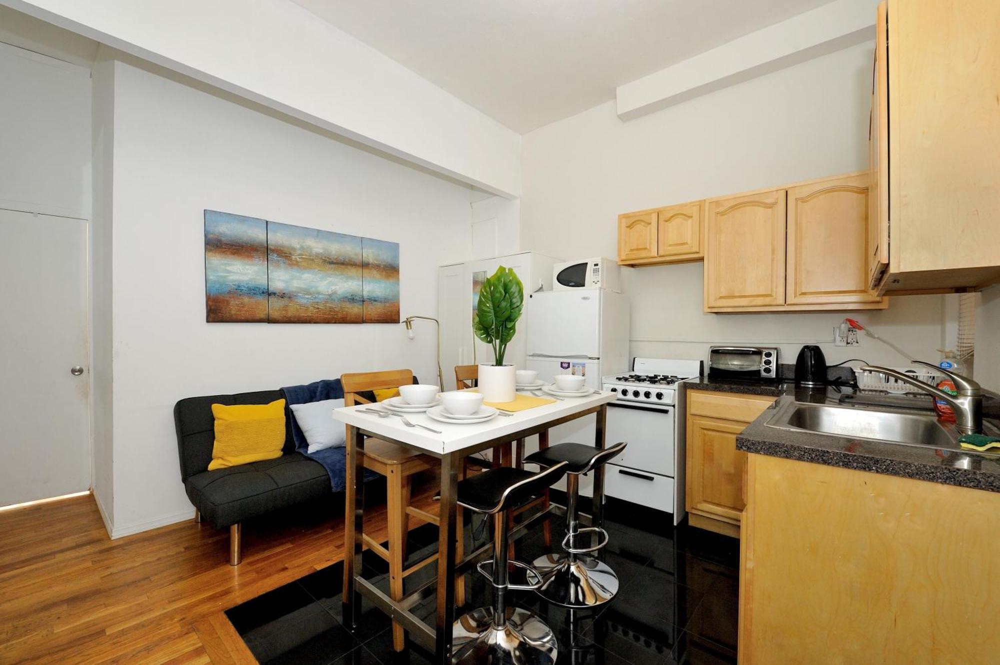 Midtown West Furnished 3br Perfect Share Apartment
