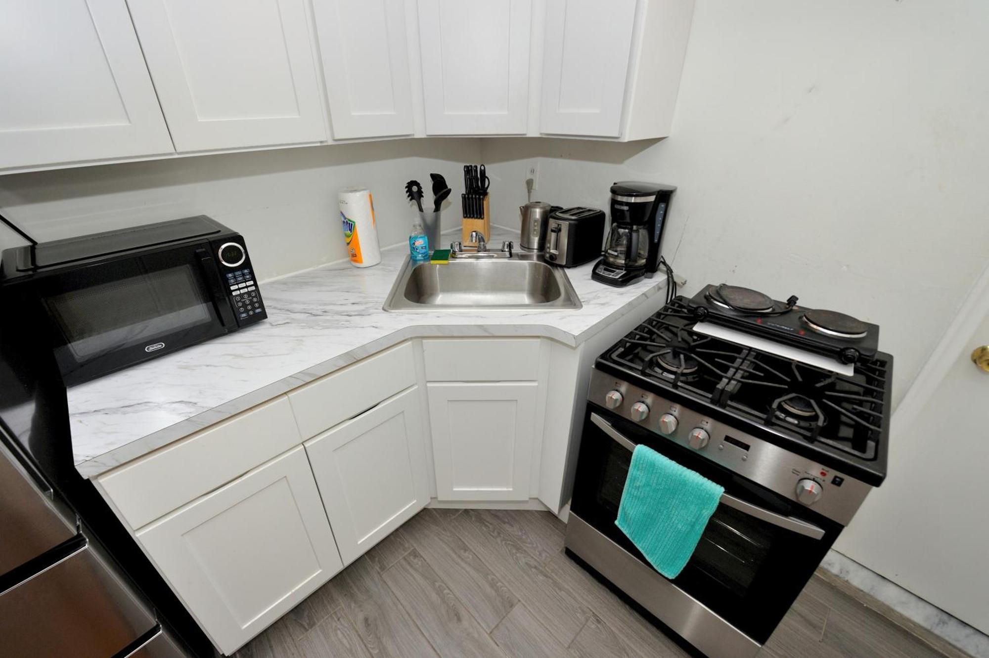 Apartment Charming Ues Walk To Subway Park *