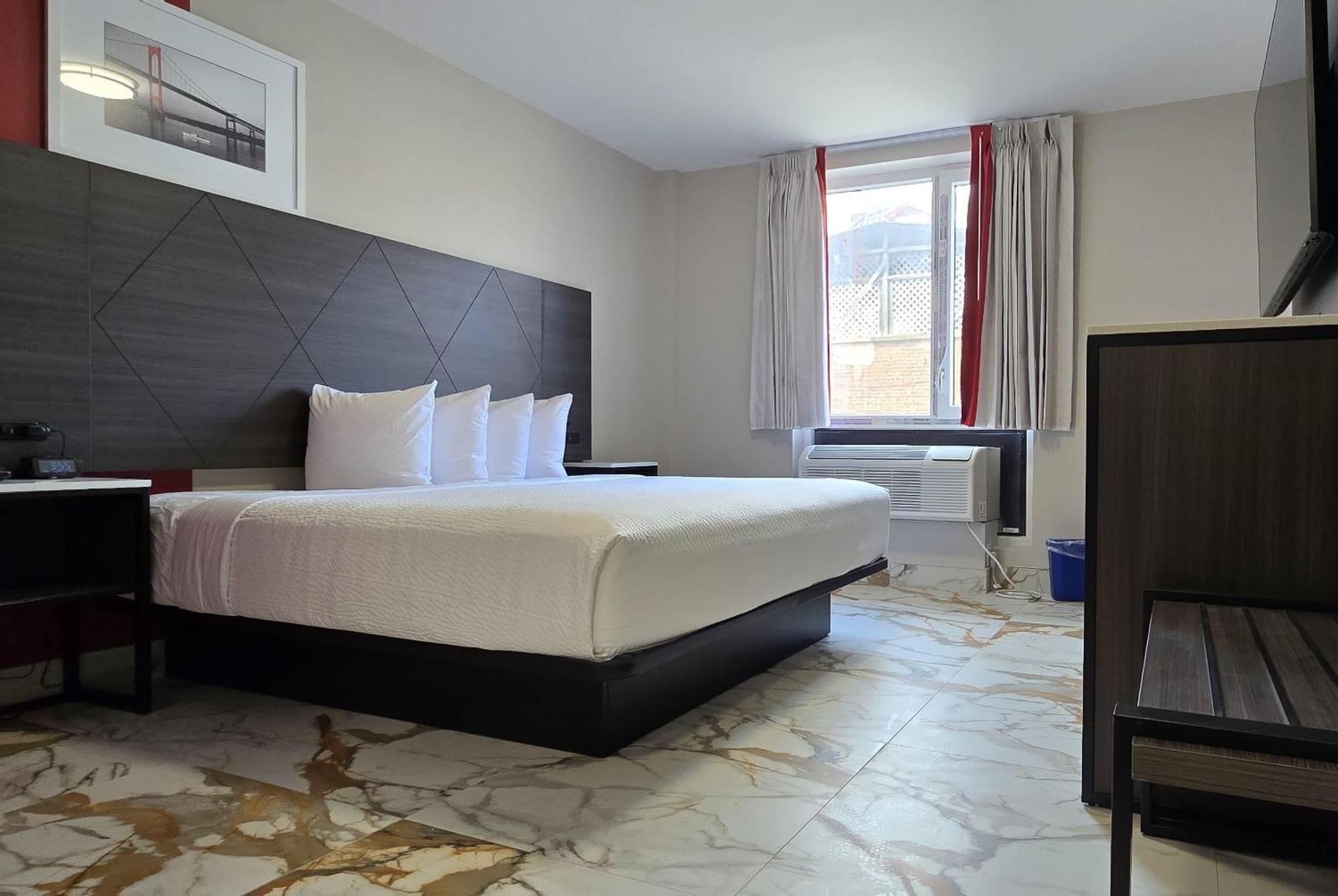 Ramada By Wyndham Brooklyn Empire Blvd Hotel