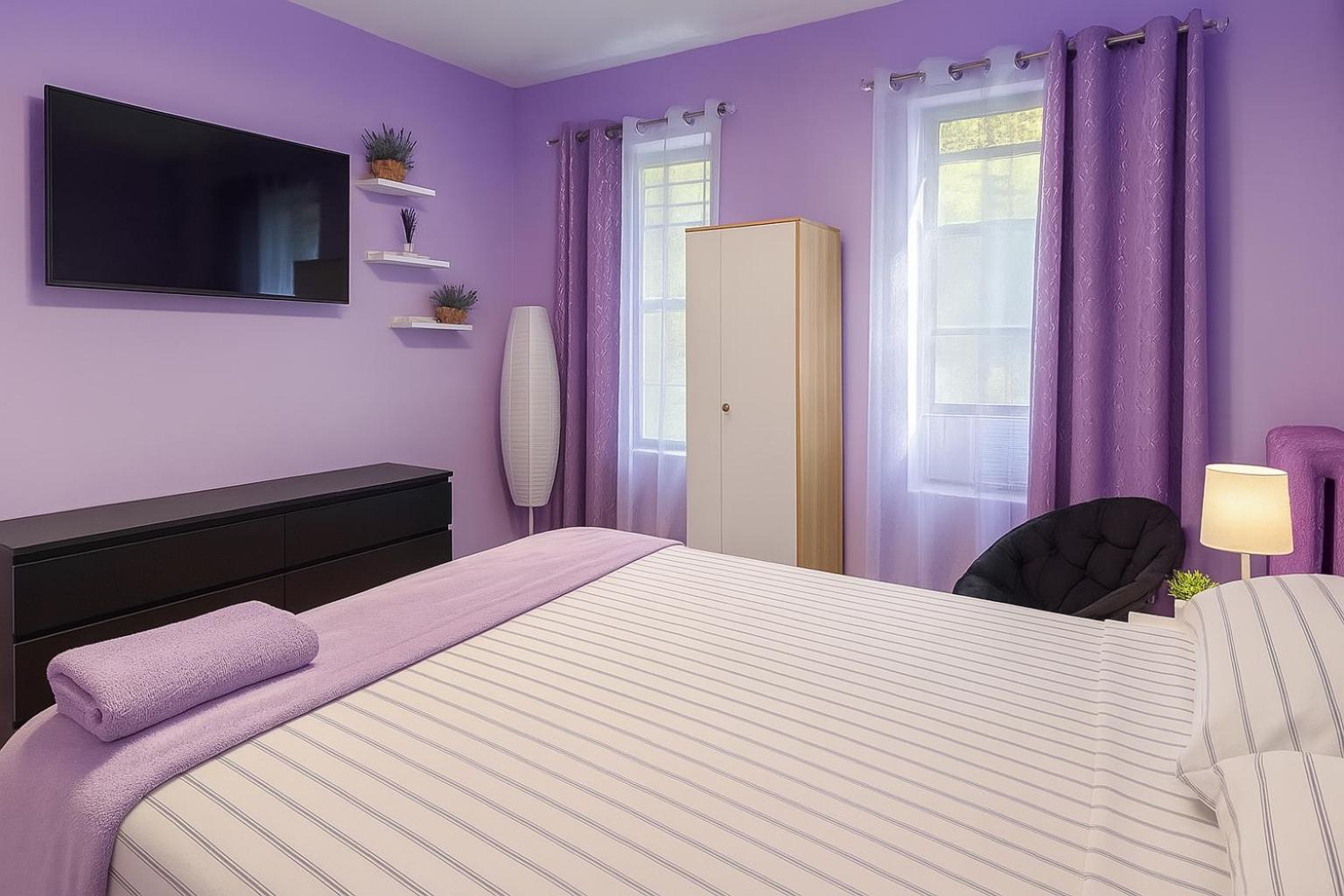 Lavender Style Apartment