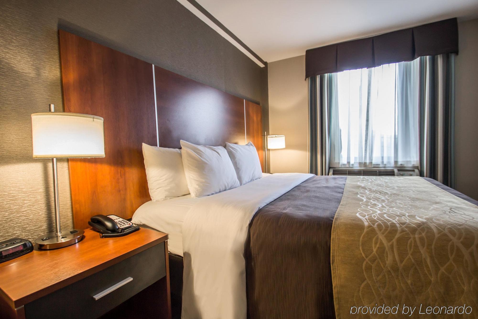 Hotel Prince Flushing 2*