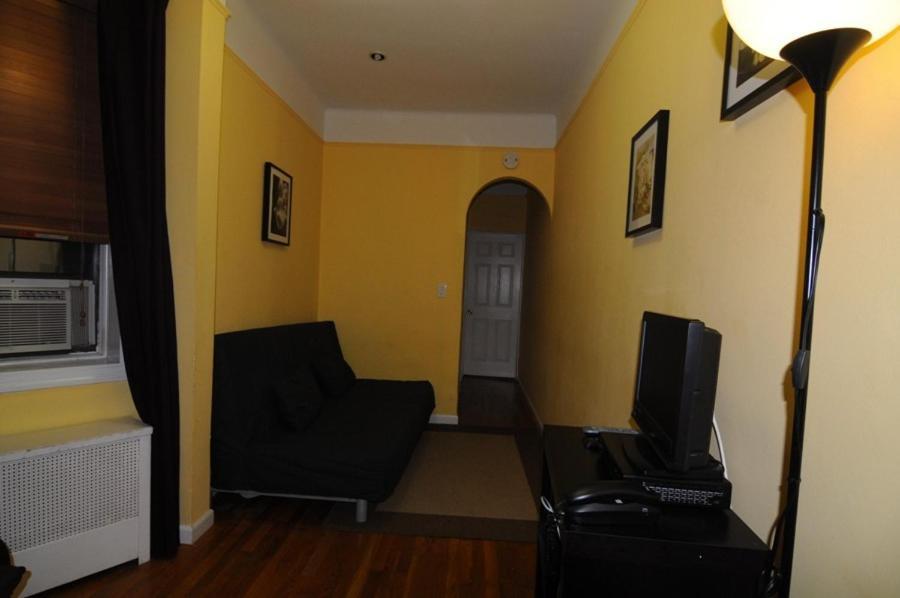 Midtown East 3*
