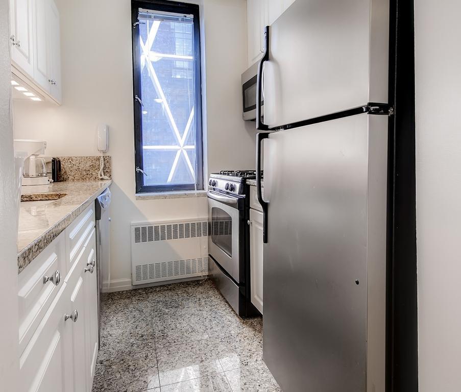 Global Luxury Suites At Symphony House Apartment