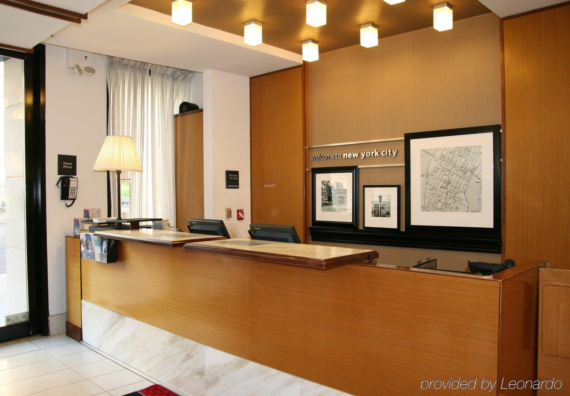 Hotel Hampton Seaport Financial District 3*