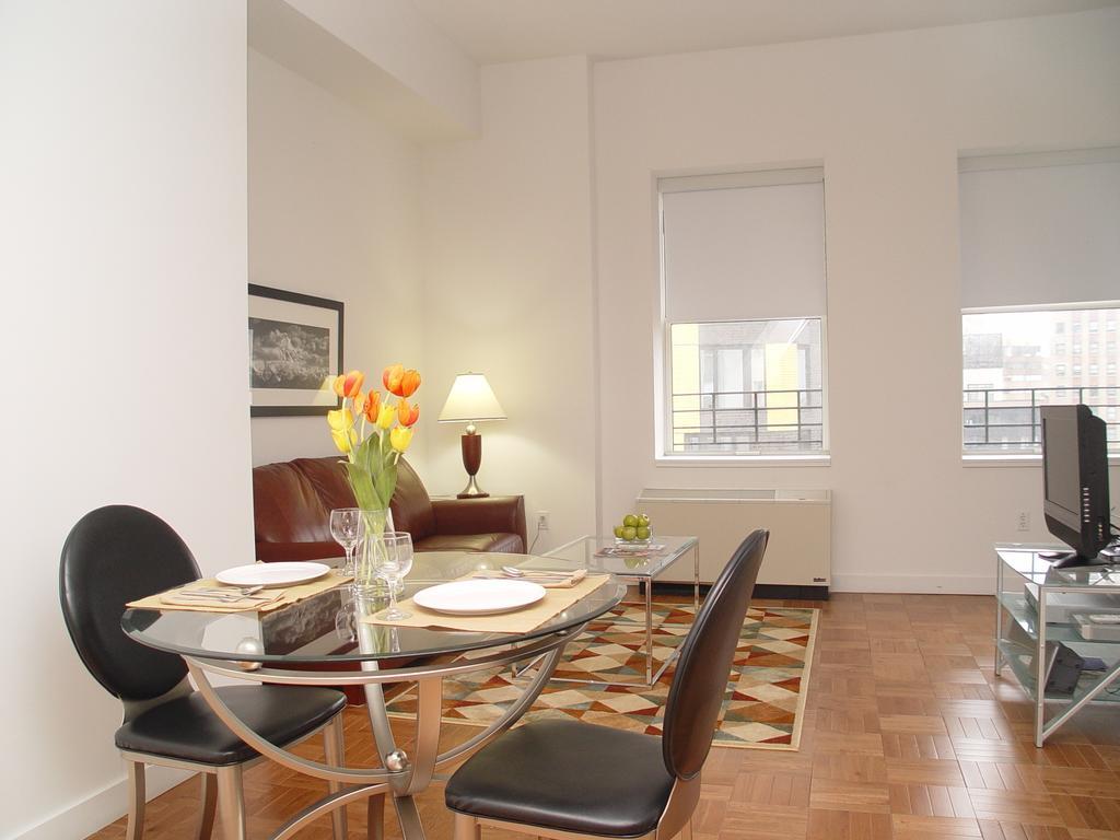 Apartment 20 Exchange Place *