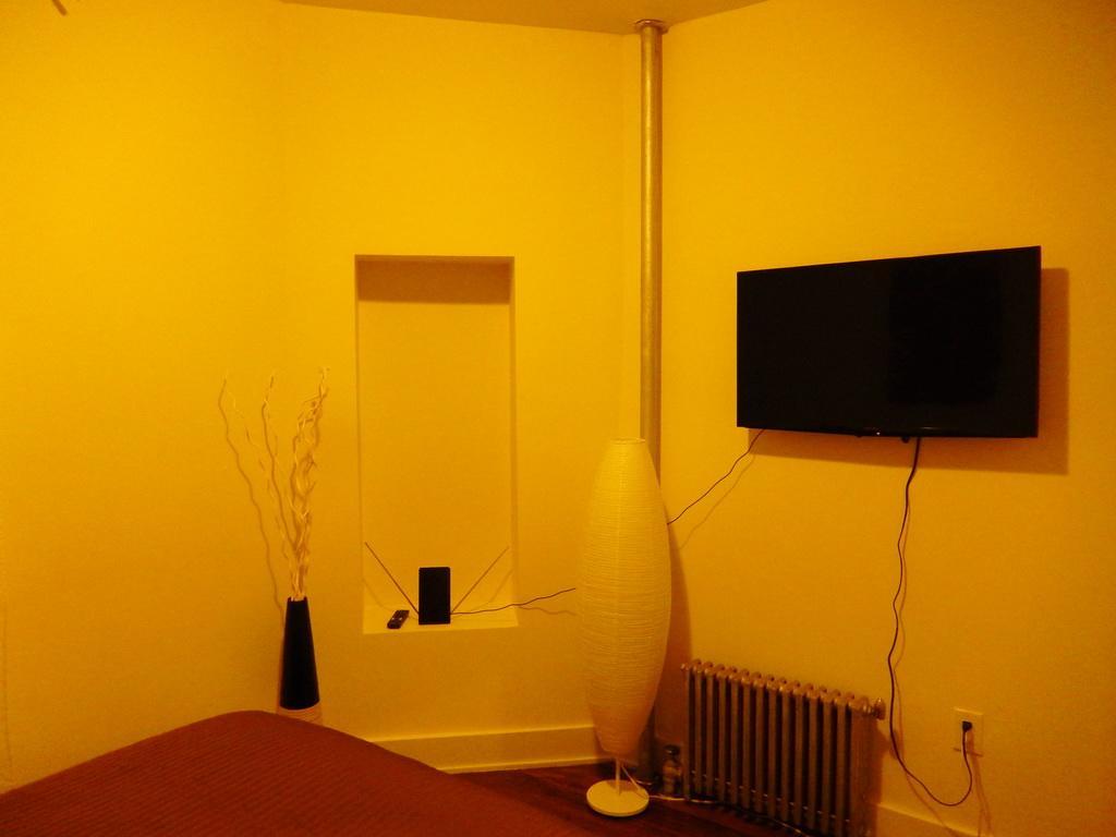 Cozy Near Park New York