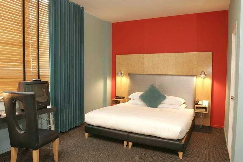 Hotel Moderne 4*