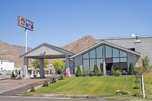 Western Queens Court Hotel