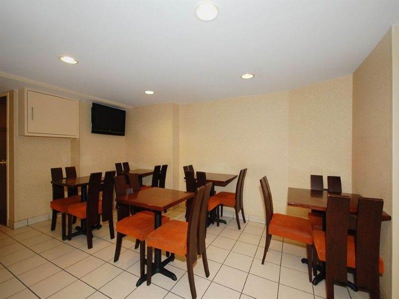 Hotel Comfort Times Square South Area 3*
